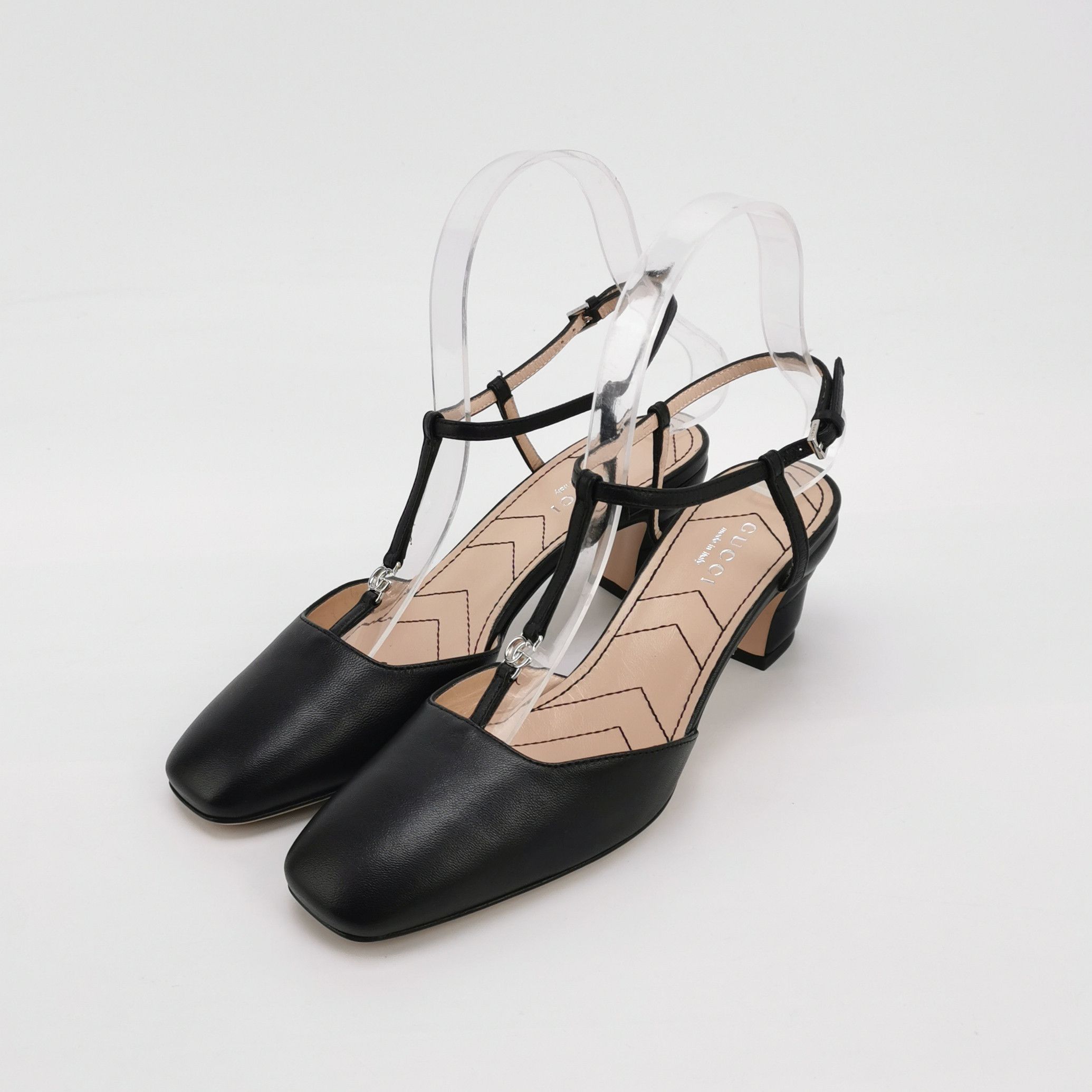 Gucci Gucci Women 5 Heels Size US 5 / IT 35 - 2 Thumbnail