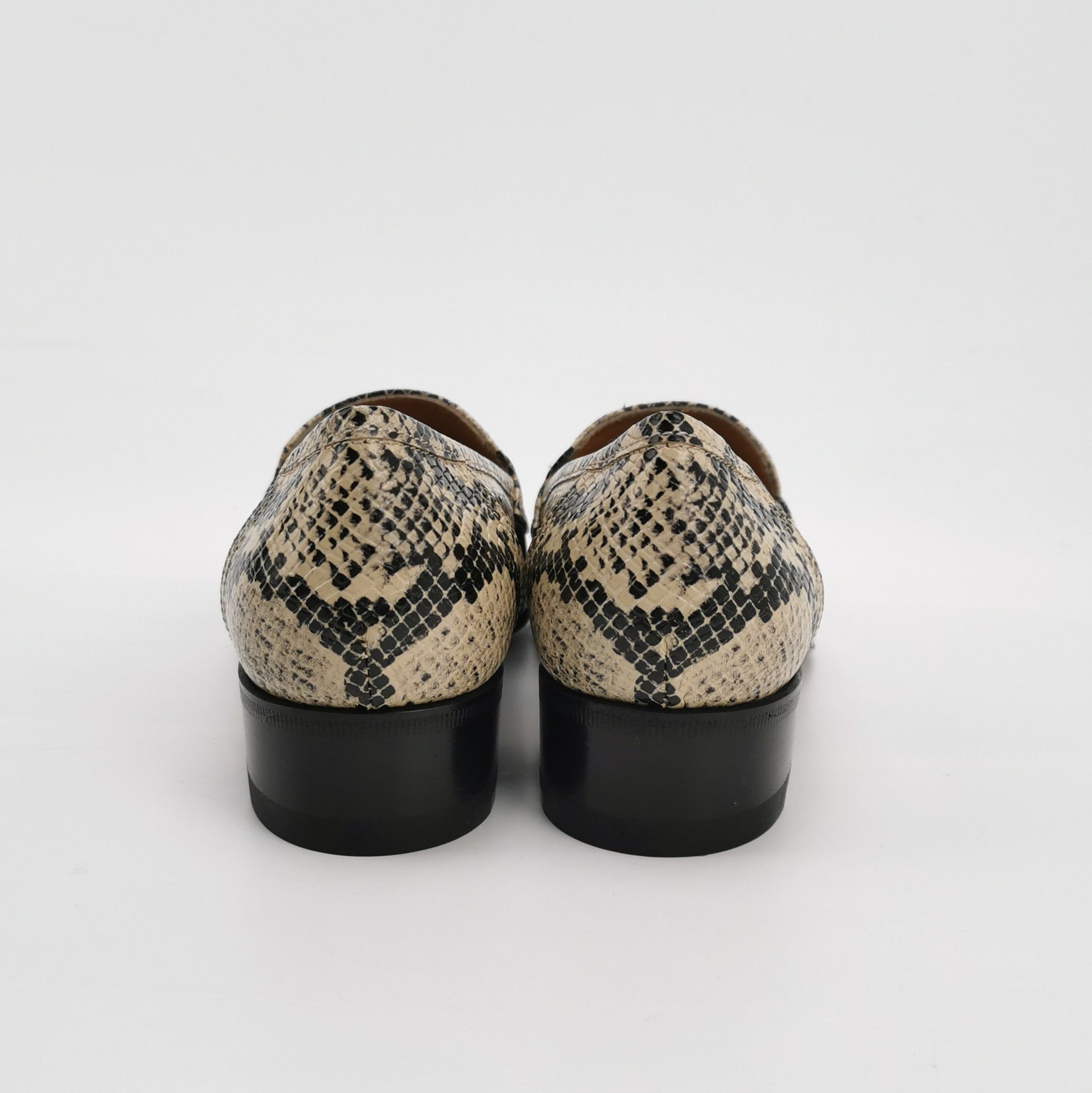 Gucci Gucci Women 5-5 Flats Size US 5.5 / IT 35.5 - 4 Thumbnail