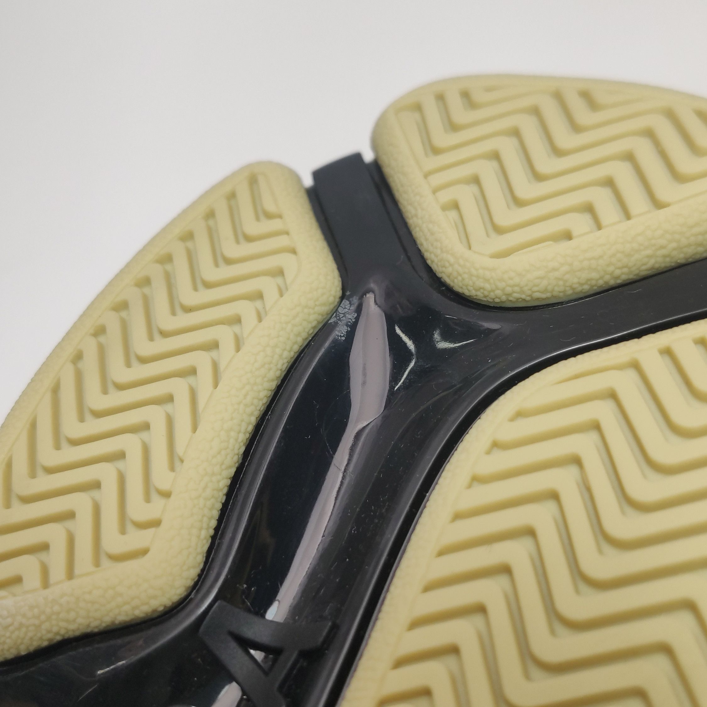 Gucci Gucci Women 7 Lowtop Sneakers Size US 7 / IT 37 - 8 Thumbnail