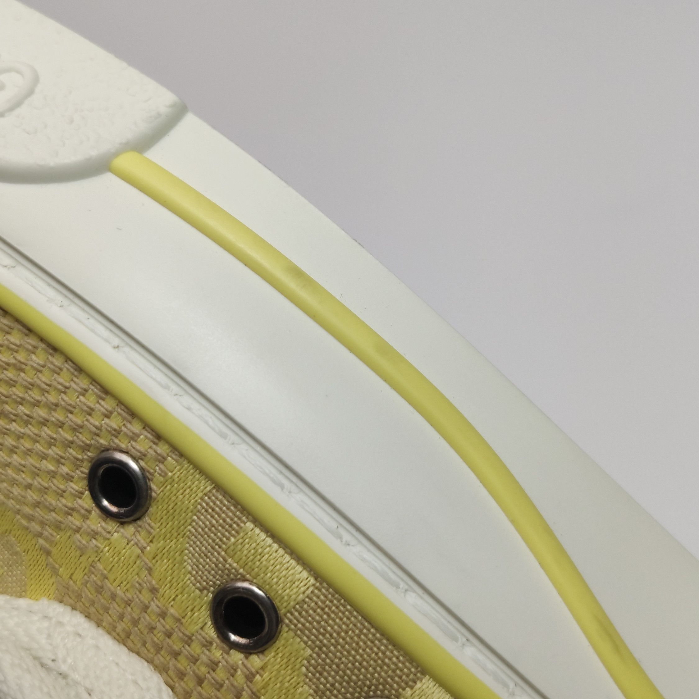 Gucci Gucci Women 6-5 Lowtop Sneakers Size US 6.5 / IT 36.5 - 8 Thumbnail