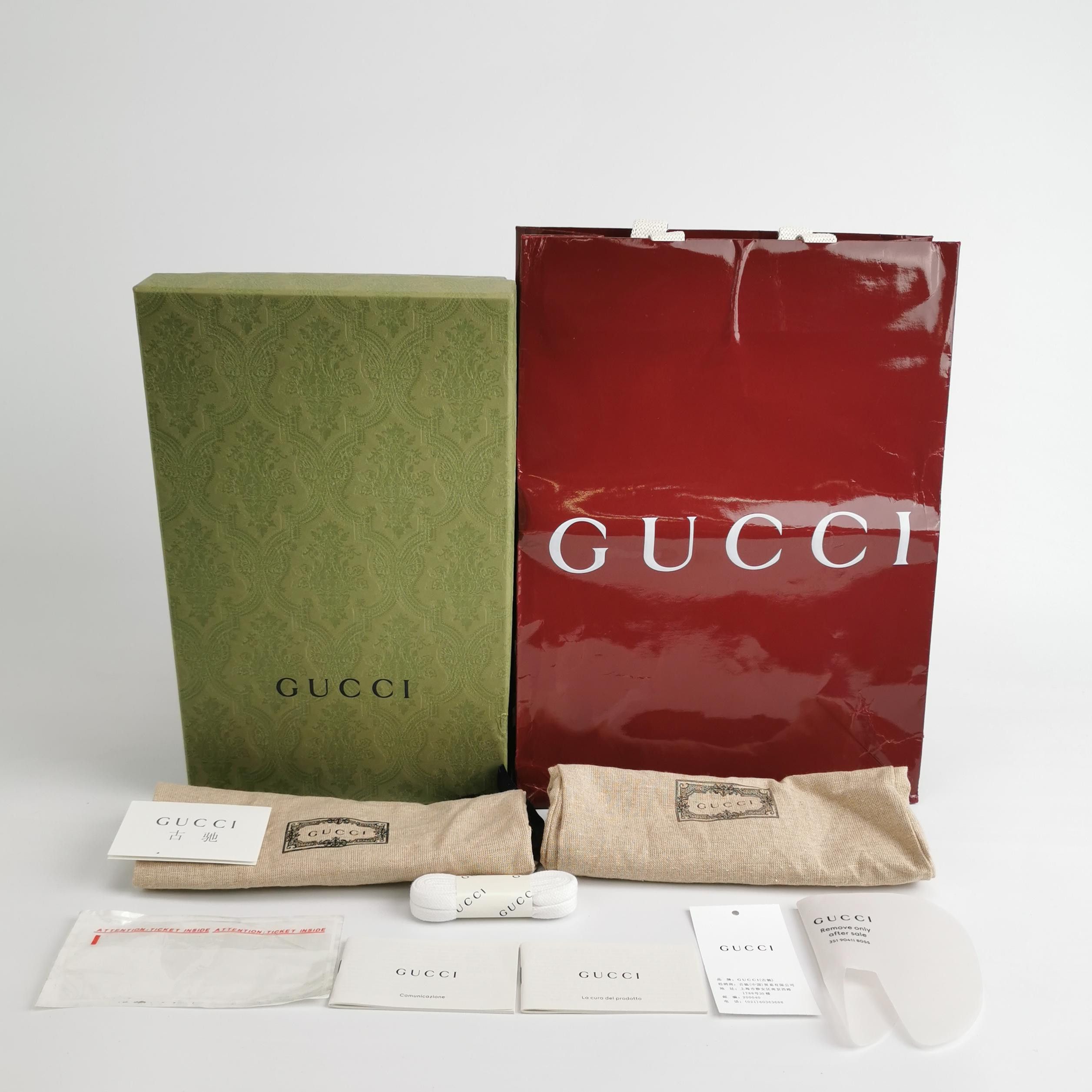 Gucci Gucci Women 5 Lowtop Sneakers Size US 5 / IT 35 - 6 Thumbnail