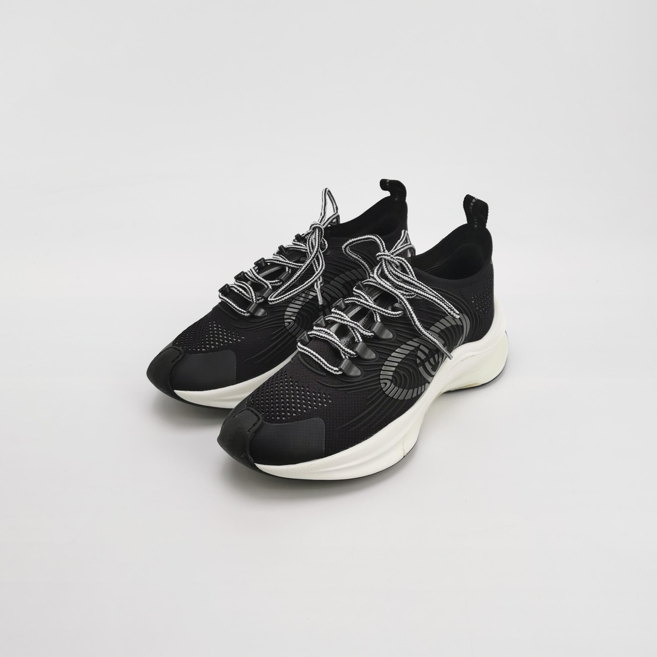 Gucci Gucci Women 6-5 Lowtop Sneakers Size US 6.5 / IT 36.5 - 2 Thumbnail