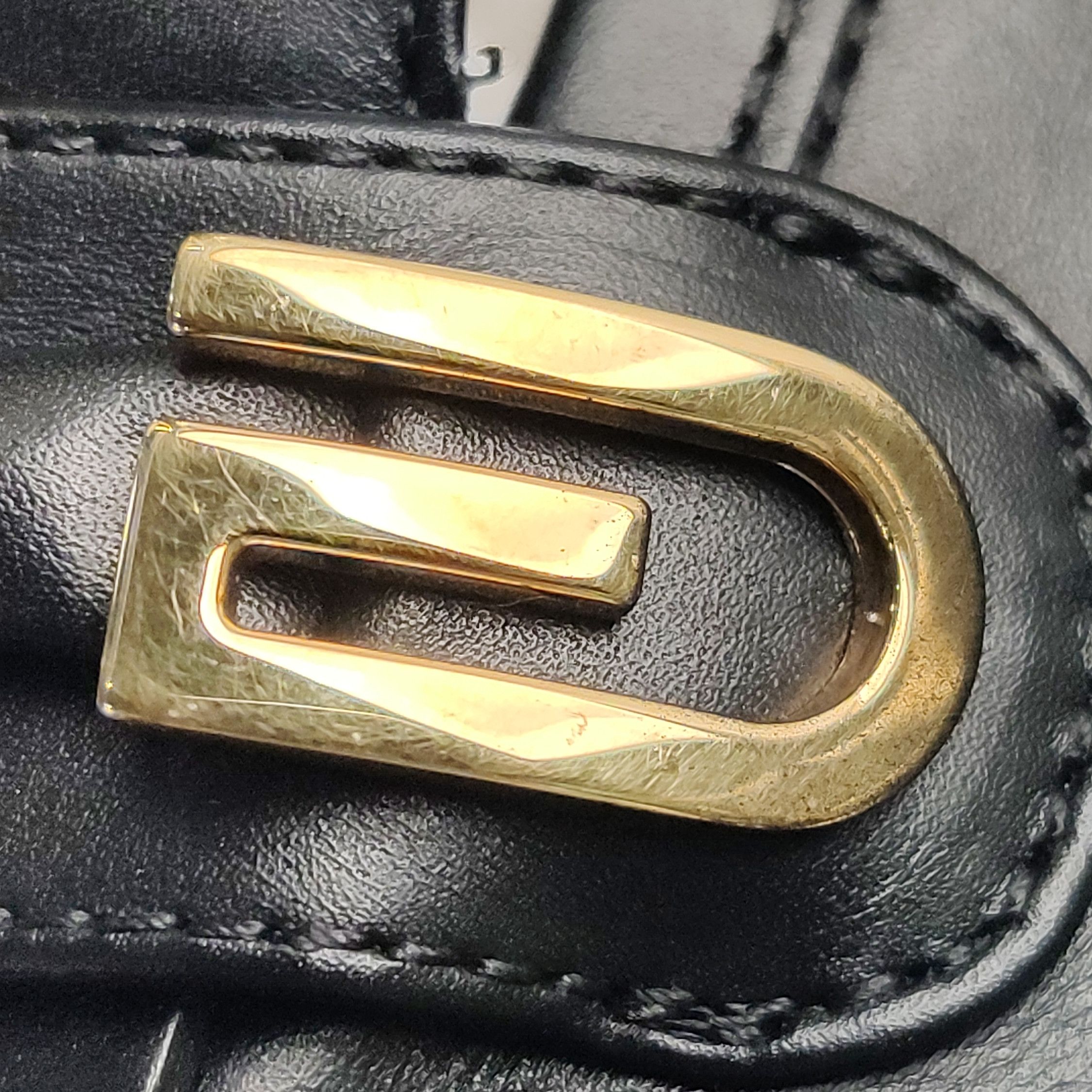Gucci Gucci Women 9-5 Lowtop Sneakers Size US 9.5 / IT 39.5 - 12 Thumbnail