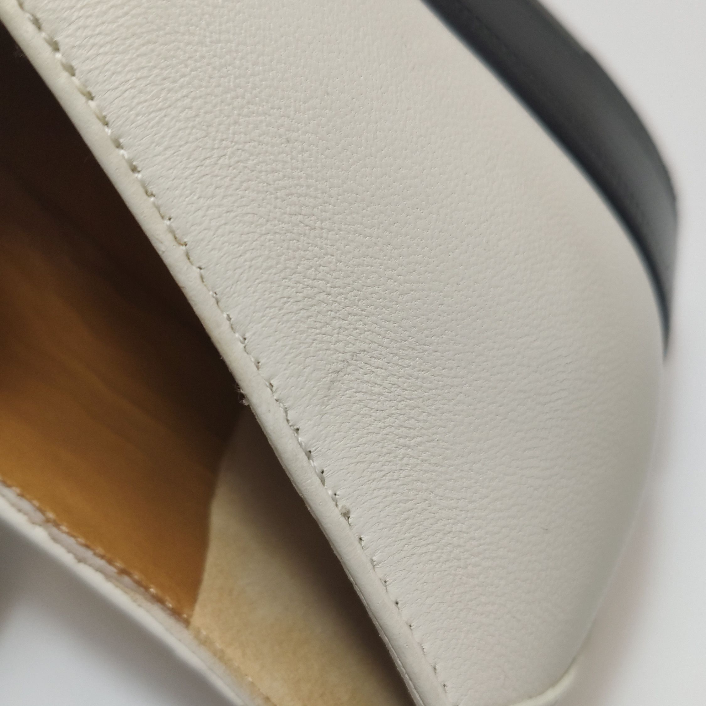 Gucci Gucci Women 5-5 Flats Size US 5.5 / IT 35.5 - 8 Thumbnail