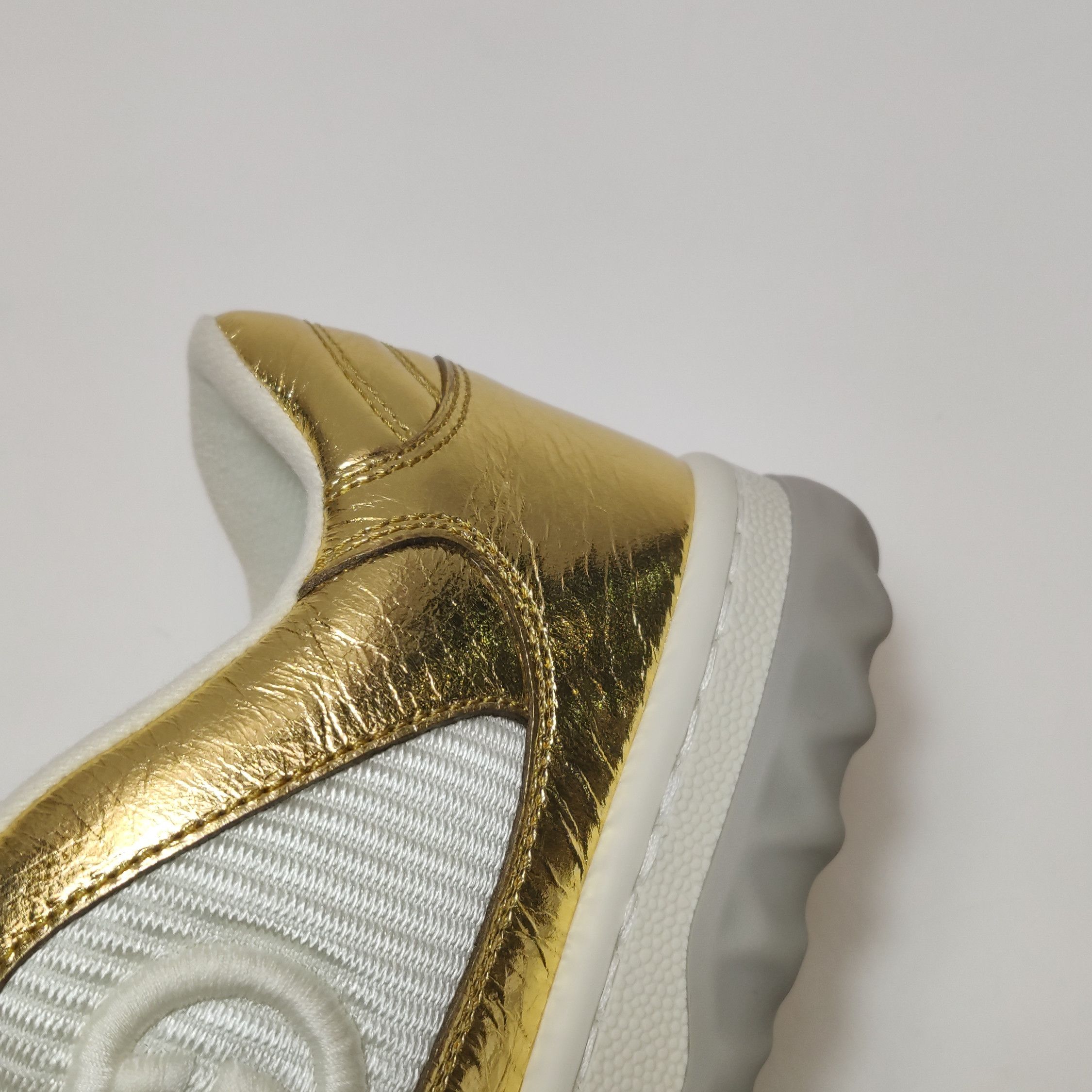 Gucci Gucci Women 6-5 Lowtop Sneakers Size US 6.5 / IT 36.5 - 10 Thumbnail