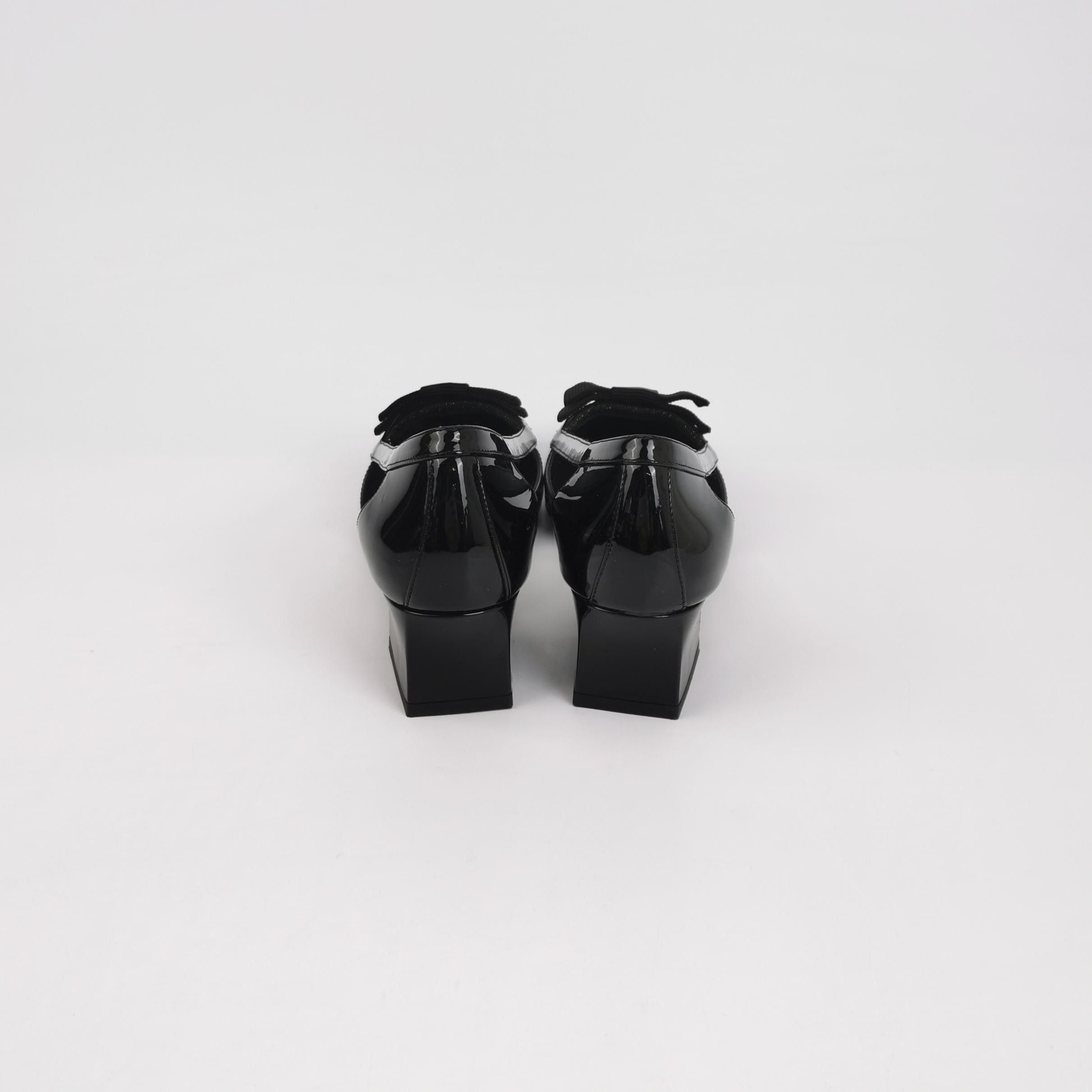 Gucci Gucci Women 5-5 Flats Size US 5.5 / IT 35.5 - 4 Thumbnail