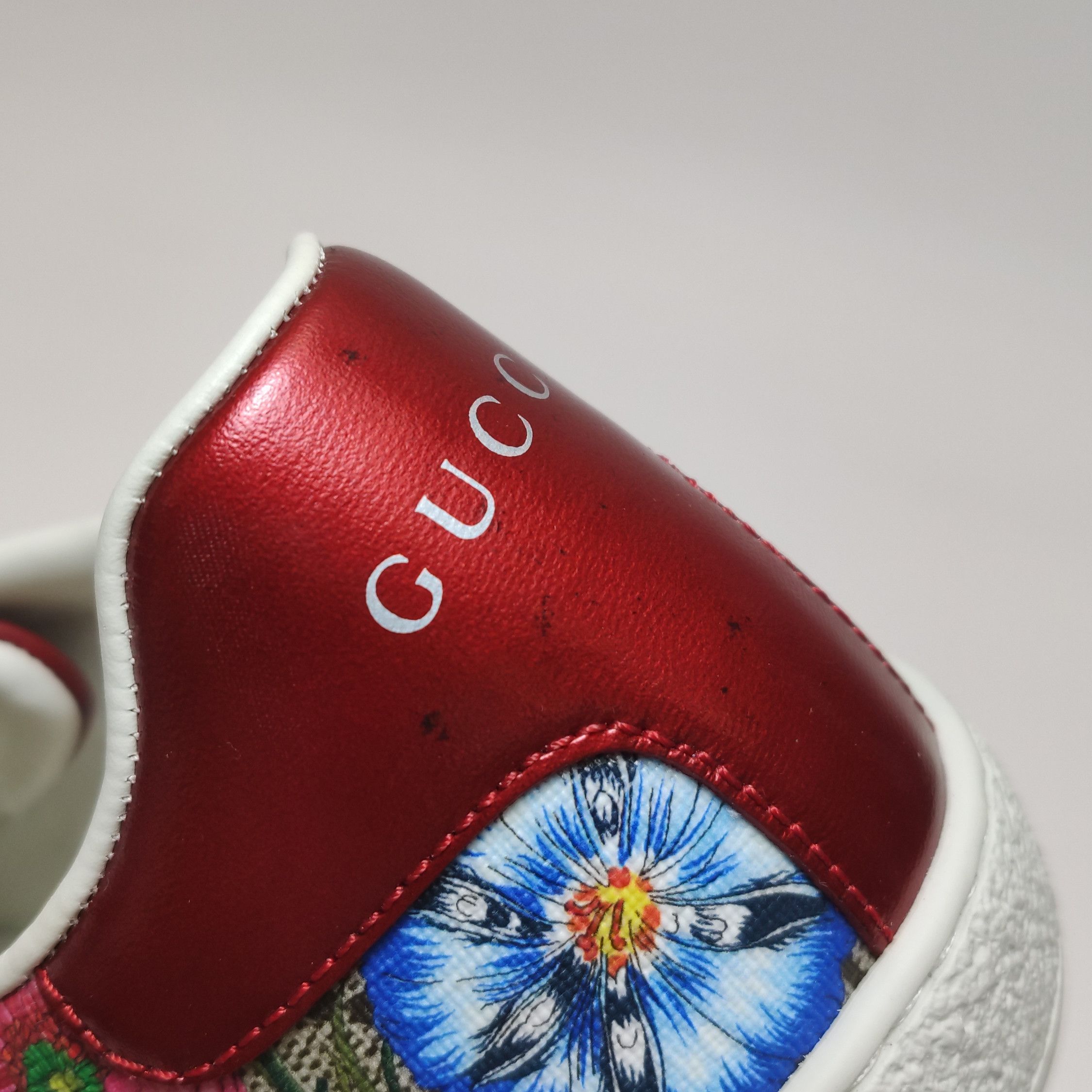 Gucci Gucci Women 7-5 Lowtop Sneakers Size US 7.5 / IT 37.5 - 8 Thumbnail