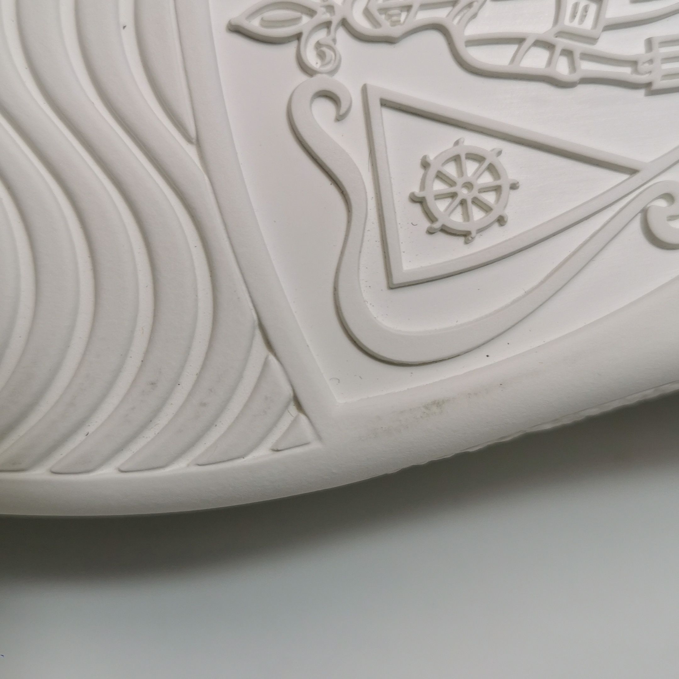 Gucci Gucci Women 5 Lowtop Sneakers Size US 5 / IT 35 - 9 Thumbnail