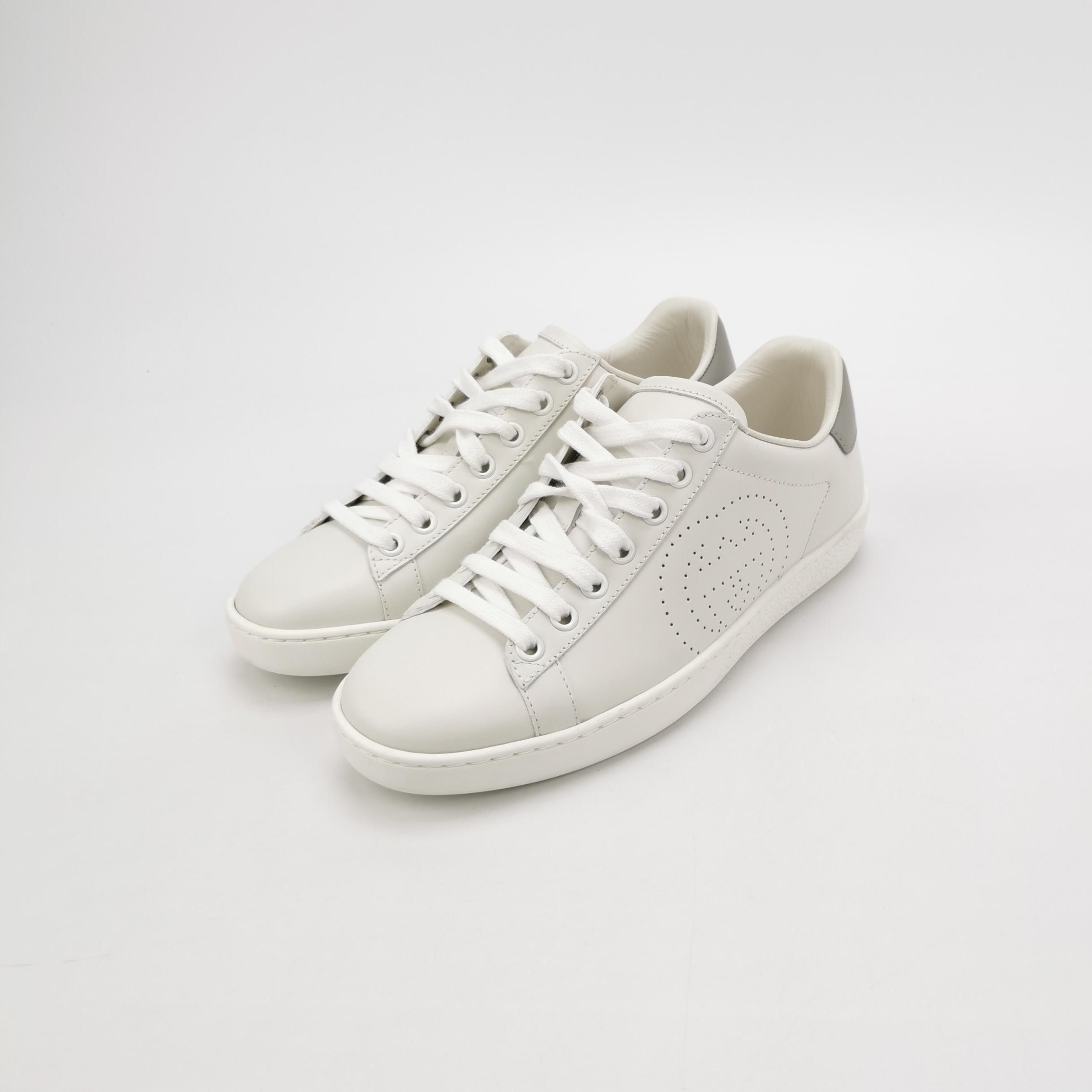 Gucci Gucci Women 5 Lowtop Sneakers Size US 5 / IT 35 - 2 Thumbnail