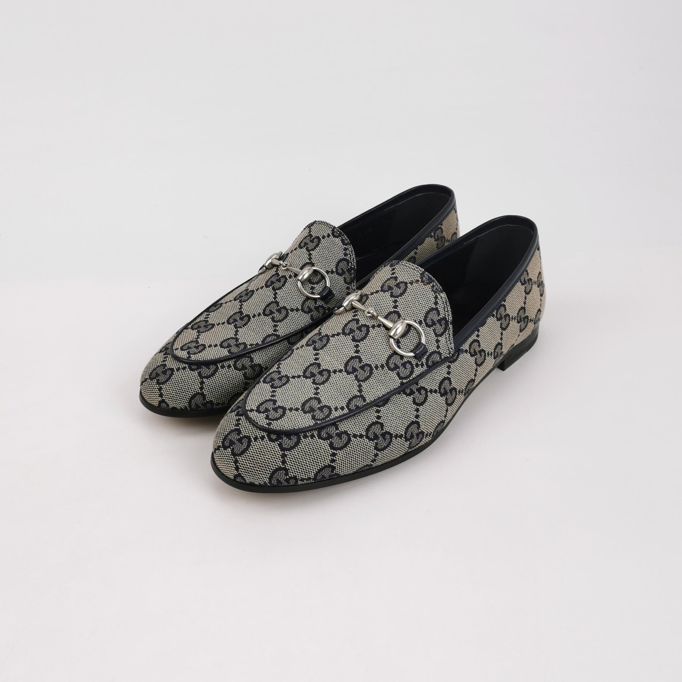 Gucci Gucci Women 6-5 Flats Size US 6.5 / IT 36.5 - 2 Thumbnail