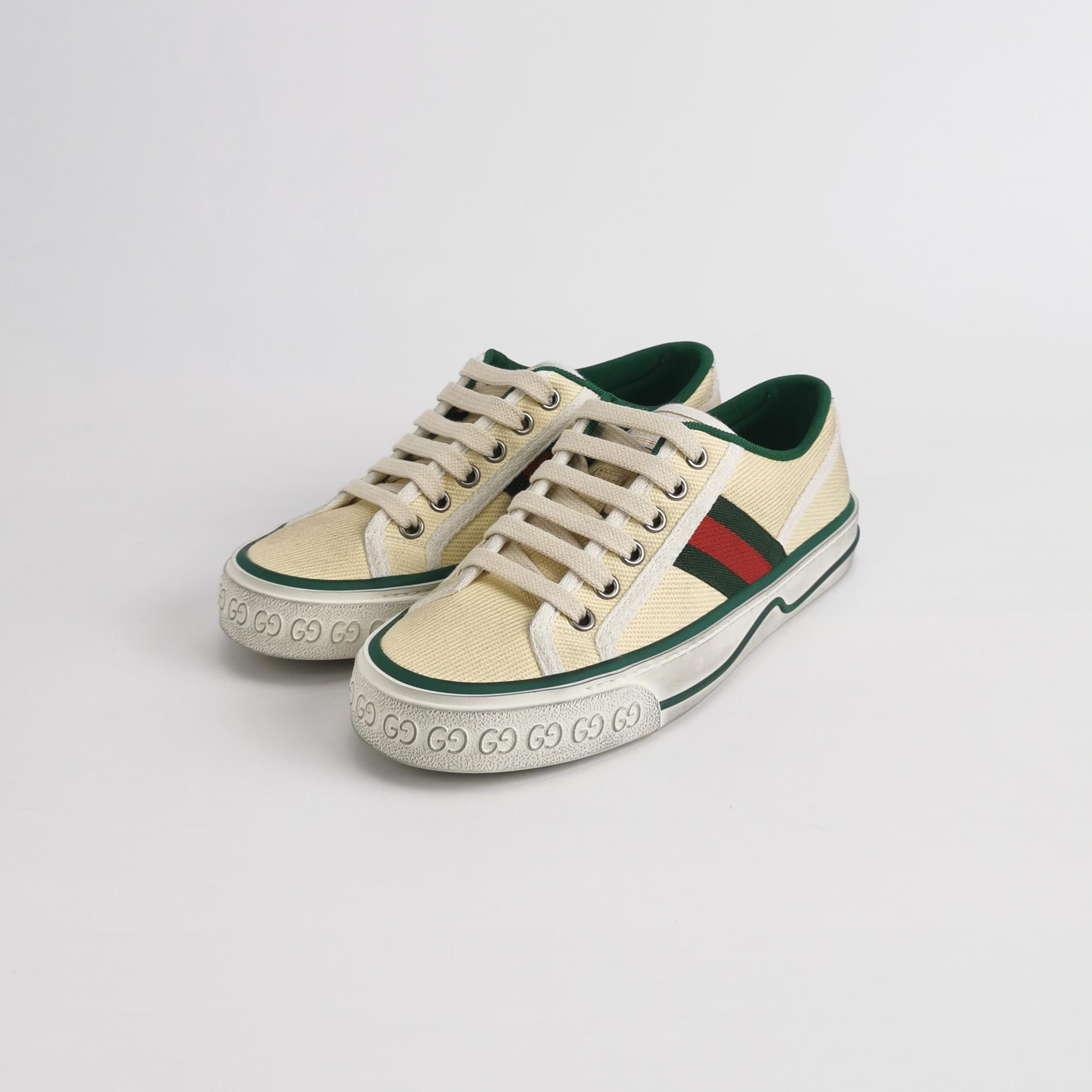 Gucci Gucci Women 5 Lowtop Sneakers Size US 5 / IT 35 - 2 Thumbnail