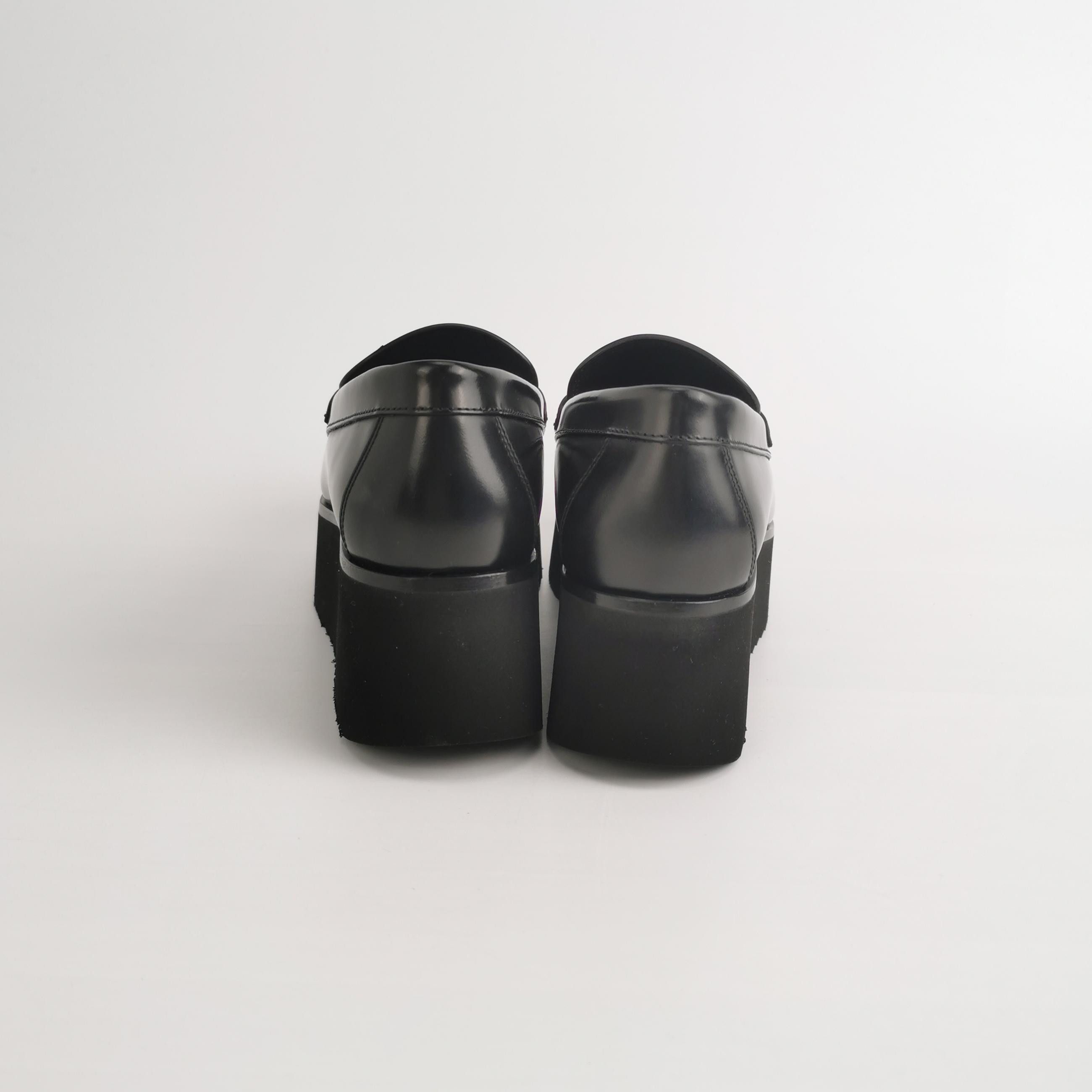 Gucci Gucci Women 7-5 Lowtop Sneakers Size US 7.5 / IT 37.5 - 4 Thumbnail