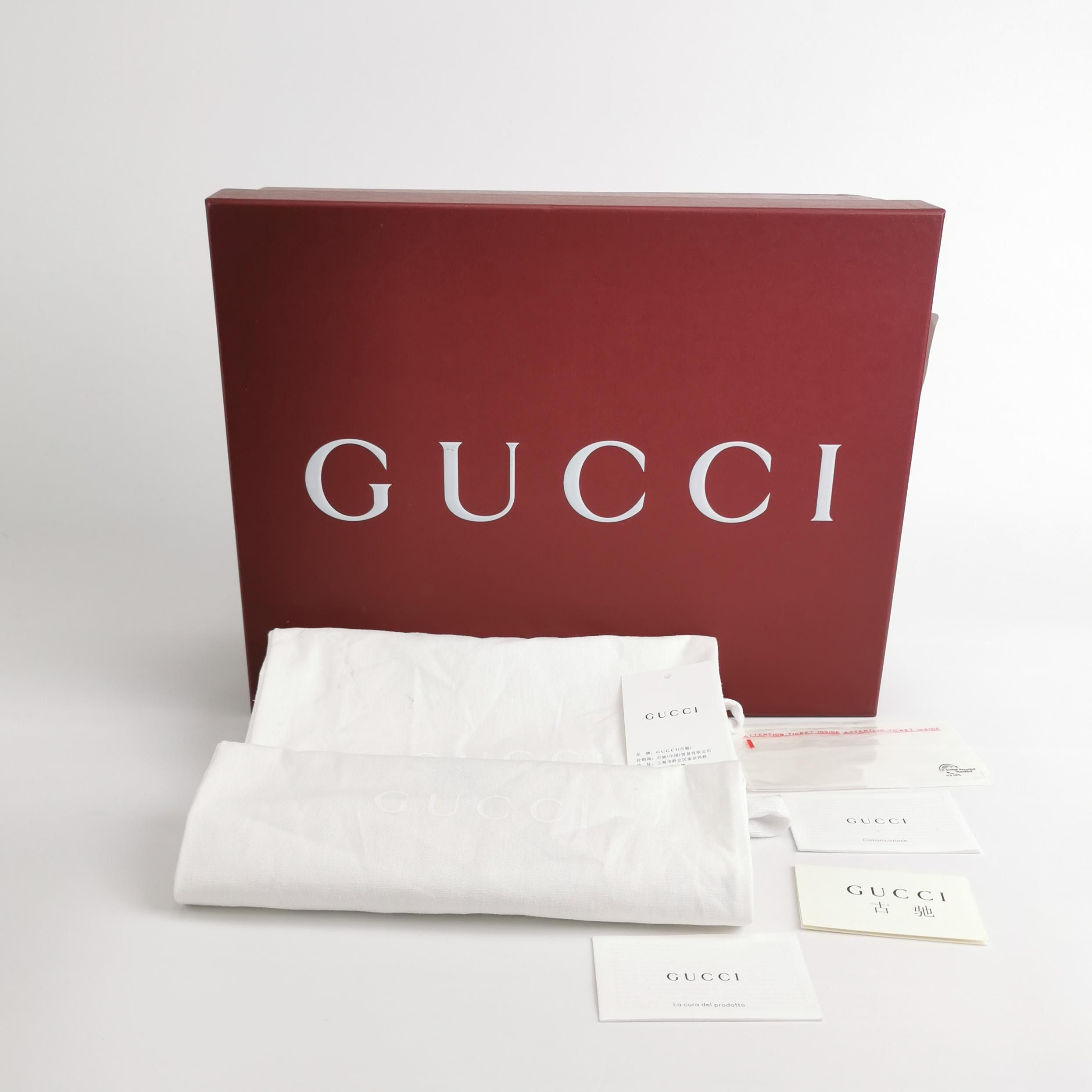 Gucci Gucci Women 7-5 Lowtop Sneakers Size US 7.5 / IT 37.5 - 6 Thumbnail