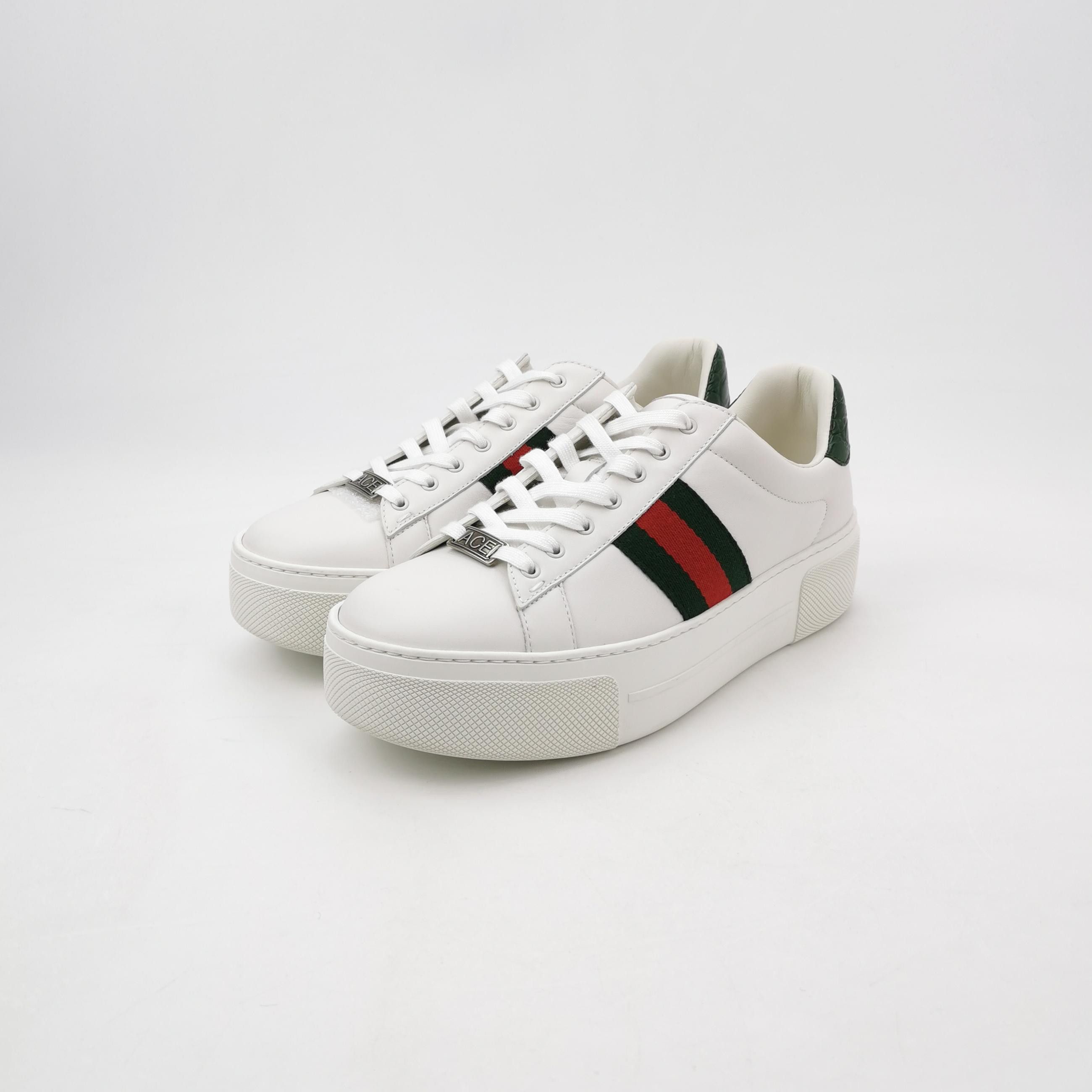 Gucci Gucci Women 9 Lowtop Sneakers Size US 9 / IT 39 - 2 Thumbnail