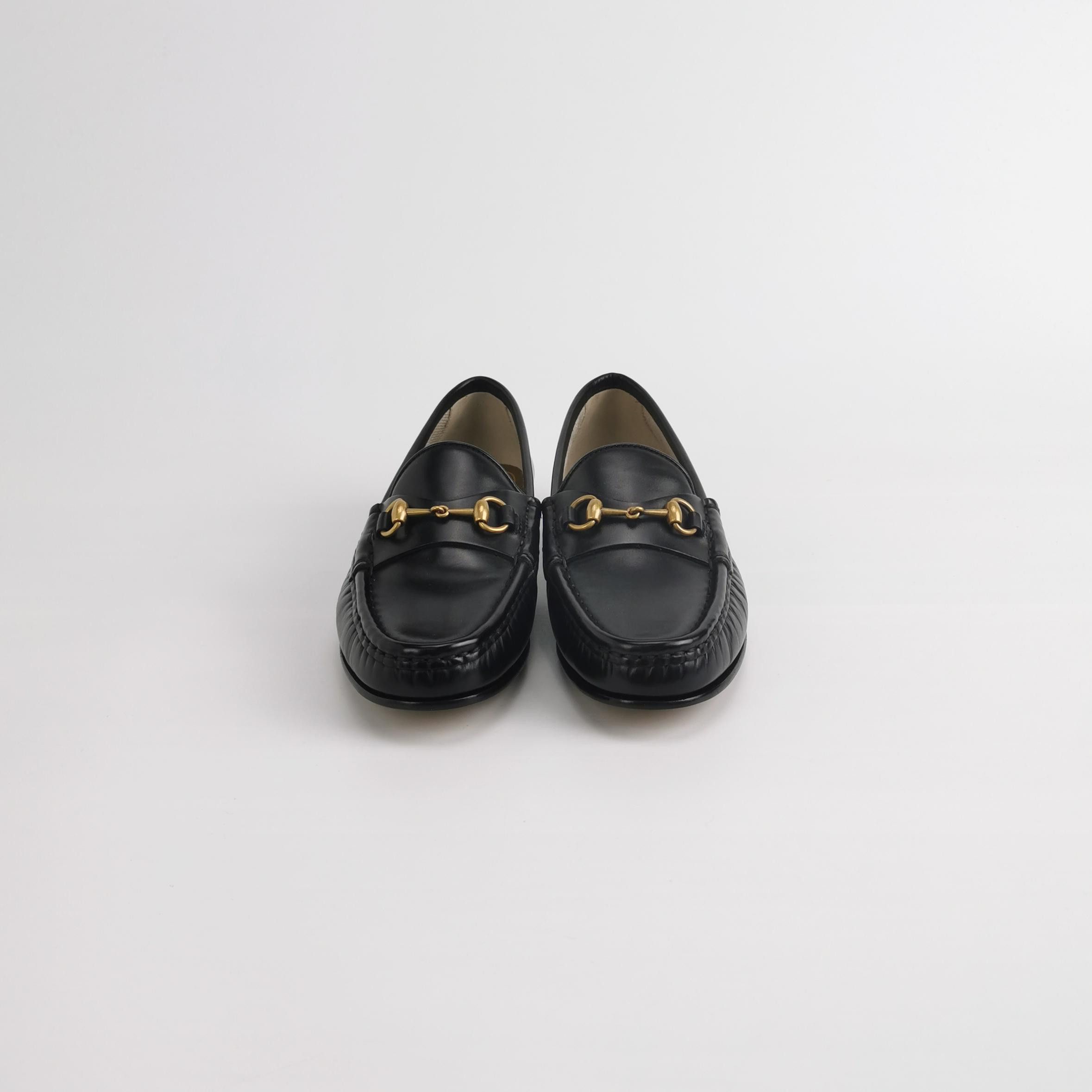 Gucci Gucci Women 5-5 Flats Size US 5.5 / IT 35.5 - 3 Thumbnail