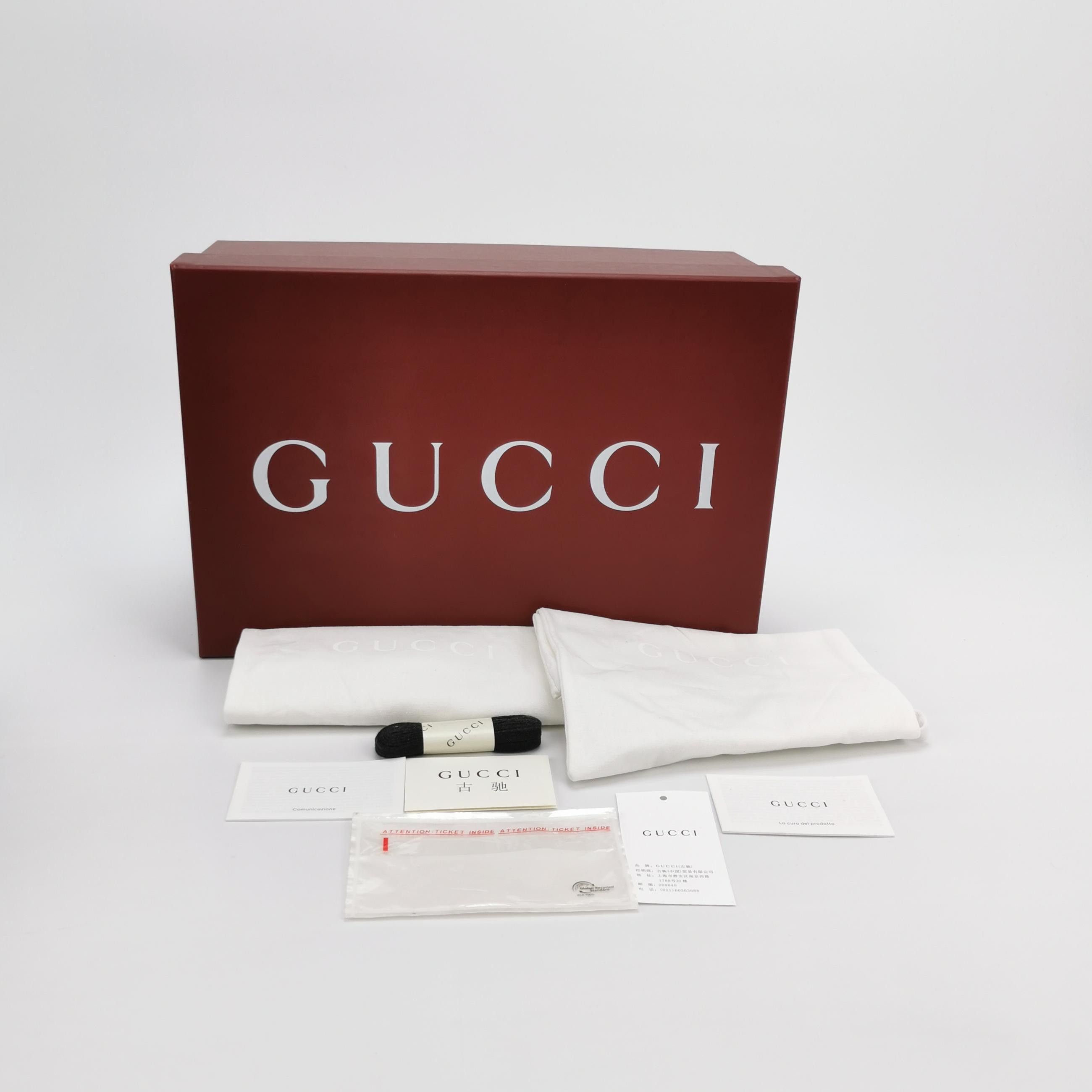 Gucci Gucci Women 5 Lowtop Sneakers Size US 5 / IT 35 - 6 Thumbnail