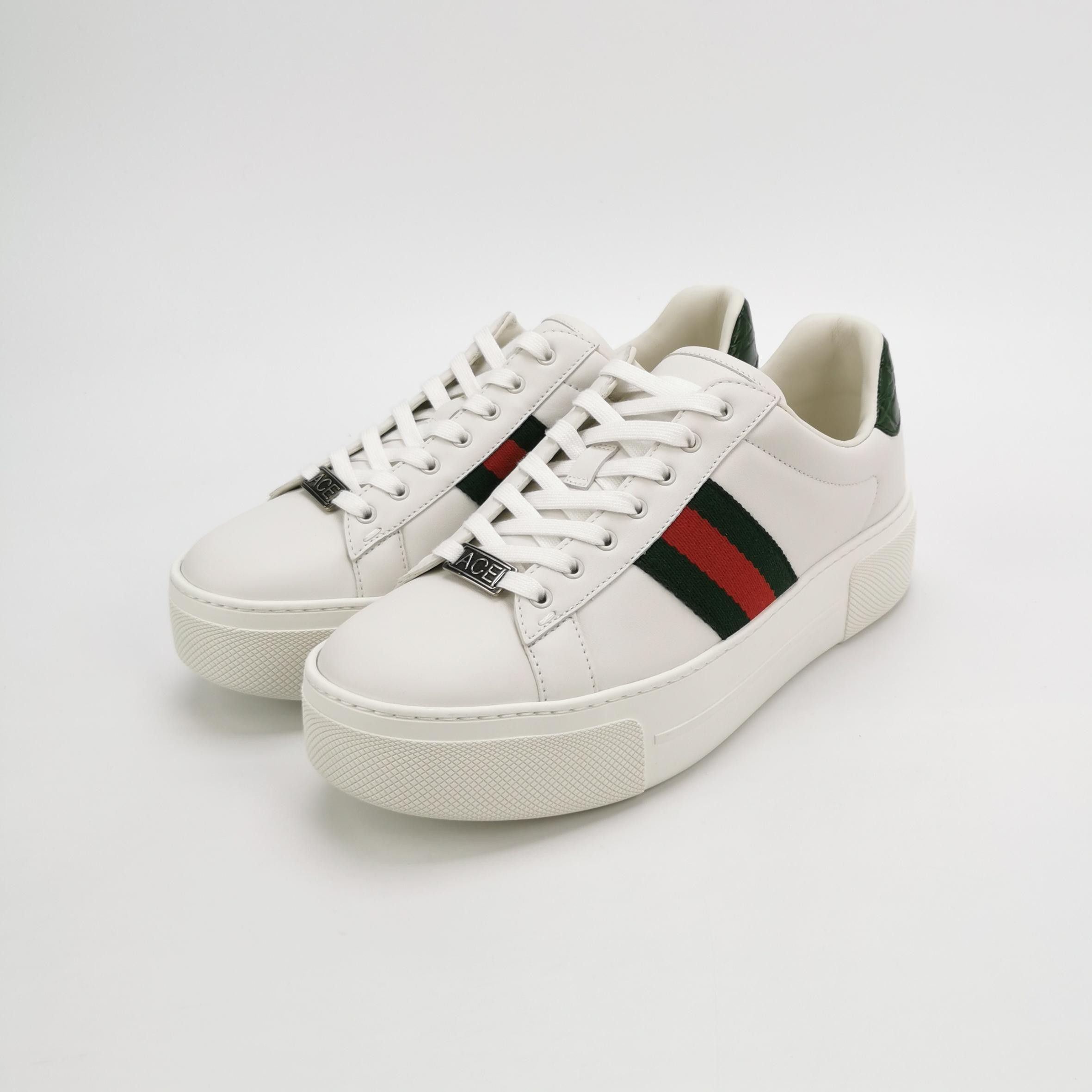 Gucci Gucci Women 9 Lowtop Sneakers Size US 9 / IT 39 - 2 Thumbnail