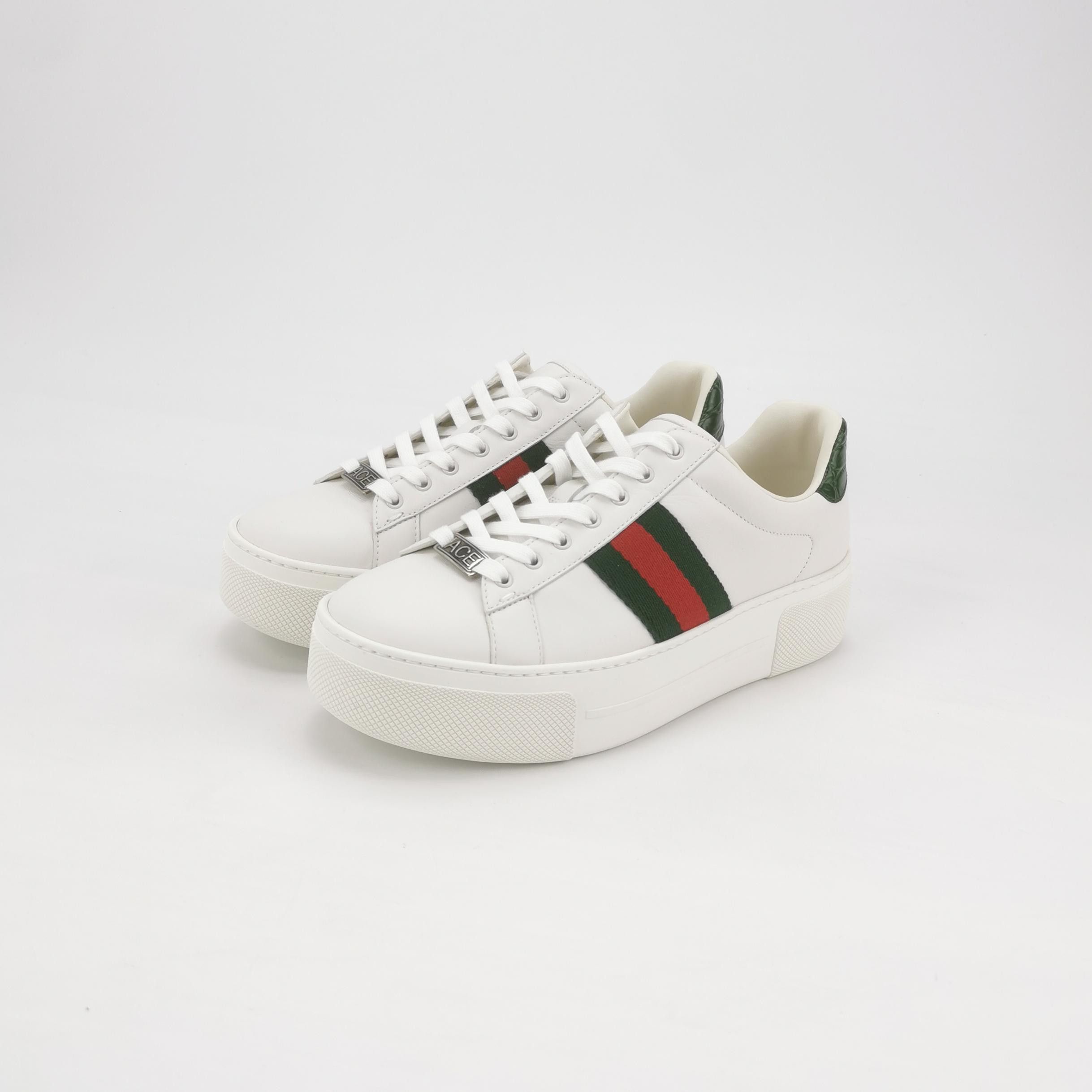 Gucci Gucci Women 8-5 Lowtop Sneakers Size US 8.5 / IT 38.5 - 2 Thumbnail