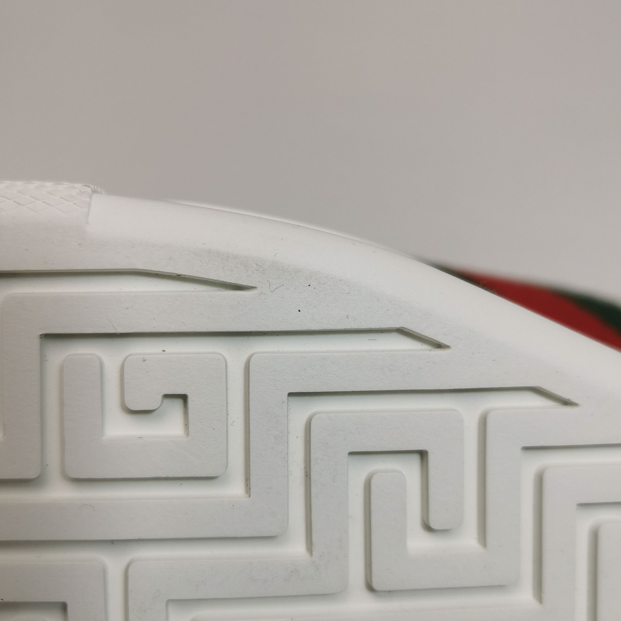 Gucci Gucci Women 6-5 Lowtop Sneakers Size US 6.5 / IT 36.5 - 8 Thumbnail