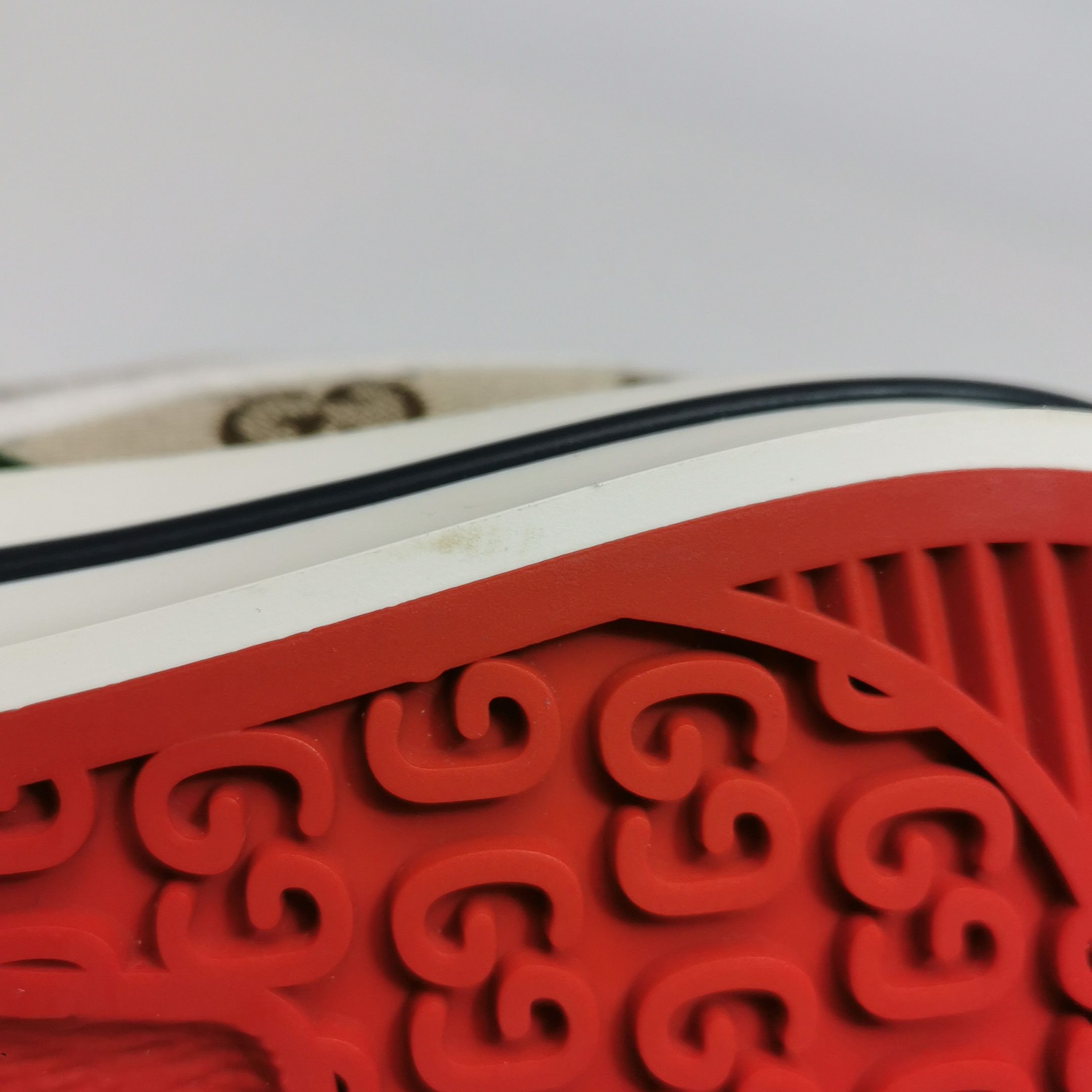 Gucci Gucci Women 9 Lowtop Sneakers Size US 9 / IT 39 - 8 Thumbnail