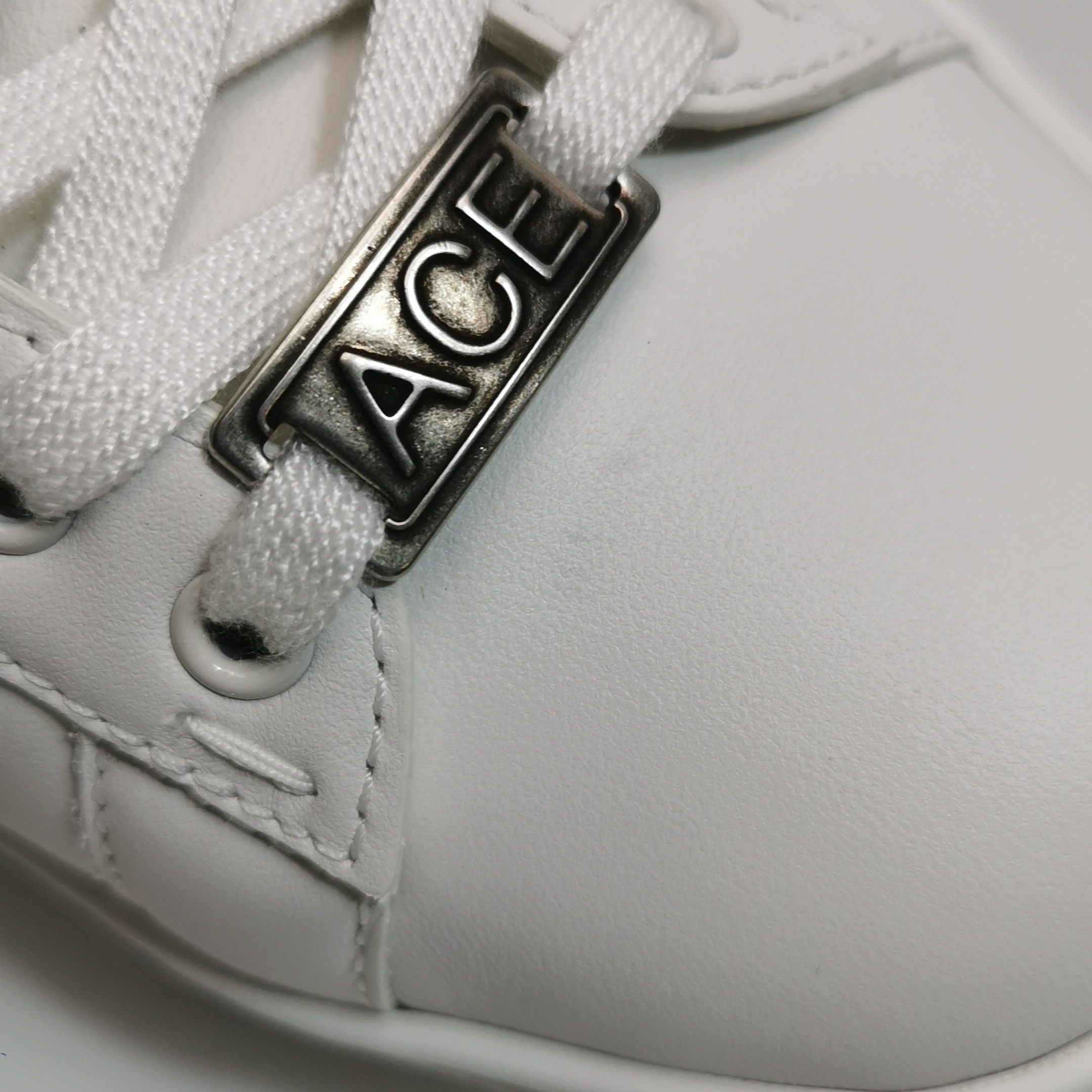 Gucci Gucci Women 5-5 Lowtop Sneakers Size US 5.5 / IT 35.5 - 8 Thumbnail