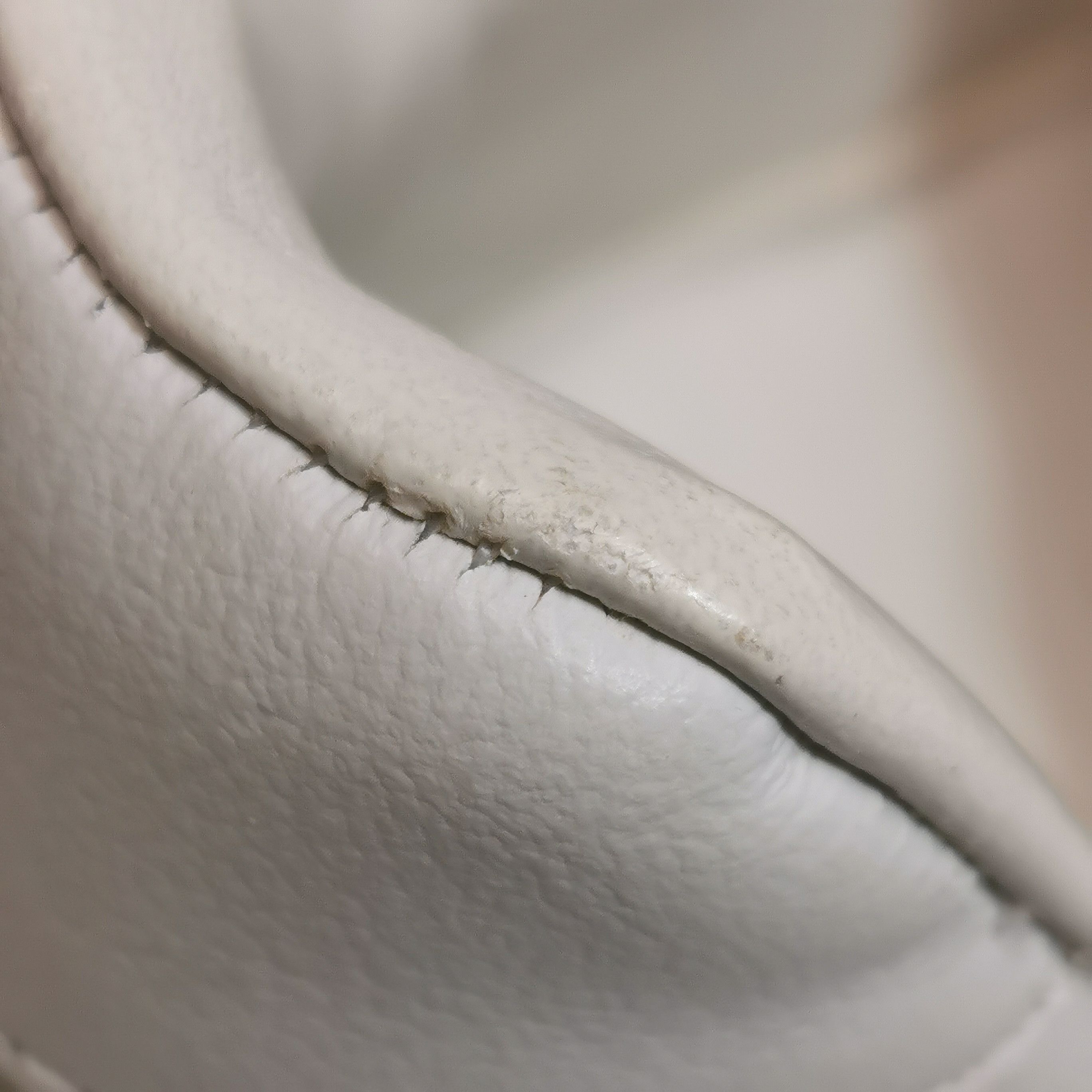 Gucci Gucci Women 6 Lowtop Sneakers Size US 6 / IT 36 - 7 Thumbnail