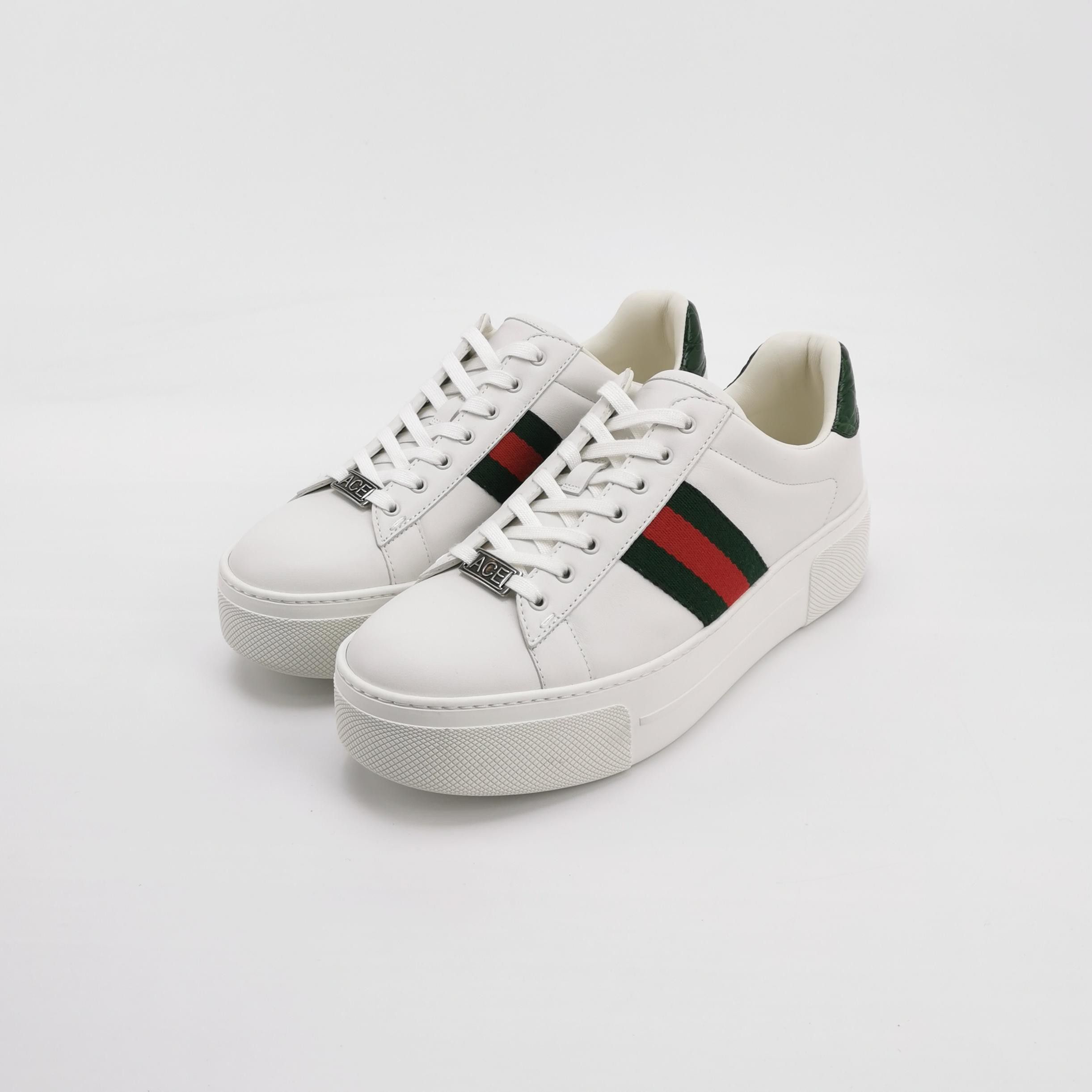 Gucci Gucci Women 9 Lowtop Sneakers Size US 9 / IT 39 - 2 Thumbnail