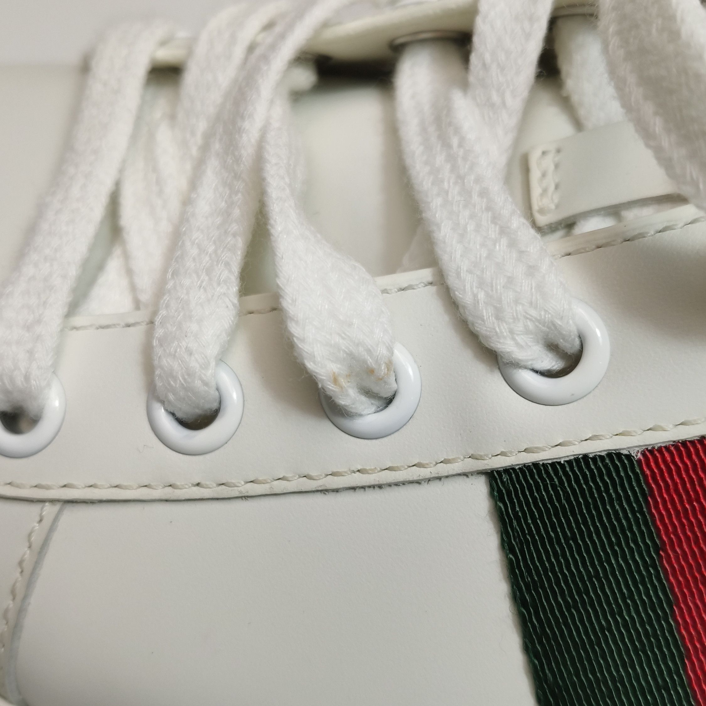 Gucci Gucci Women 7-5 Lowtop Sneakers Size US 7.5 / IT 37.5 - 8 Thumbnail