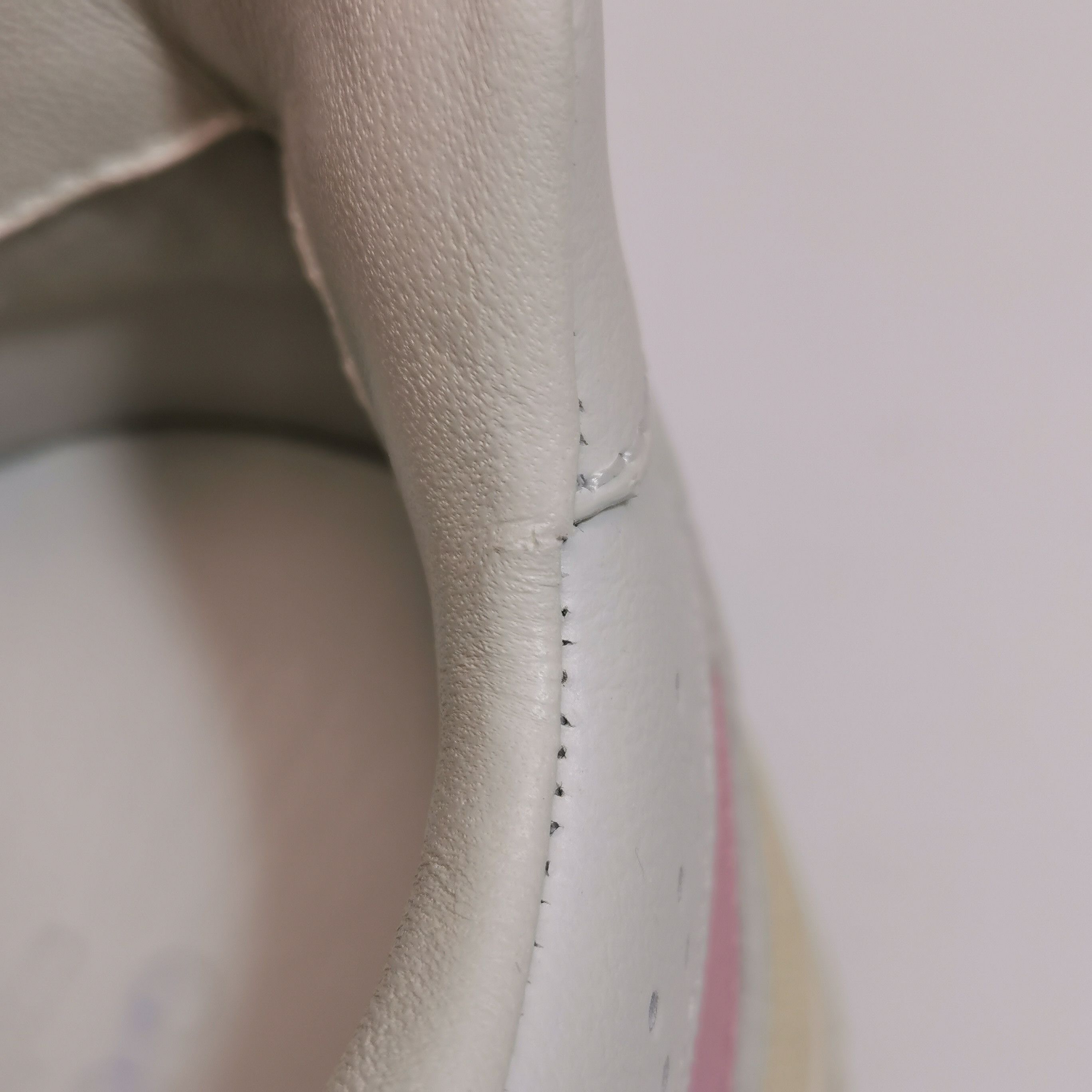 Gucci Gucci Women 8-5 Lowtop Sneakers Size US 8.5 / IT 38.5 - 8 Thumbnail