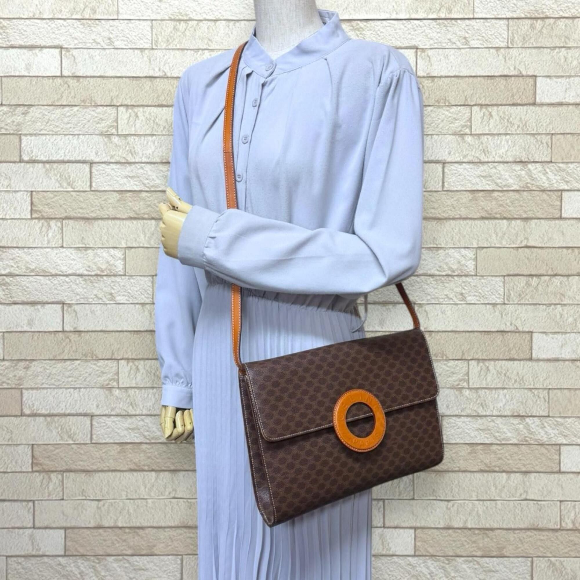 Celine Celine Macadam Shoulder Bag, Coated Canvas, Brown, Women's, CELINE 2-way Clutch Bag Size ONE SIZE - 2 Thumbnail