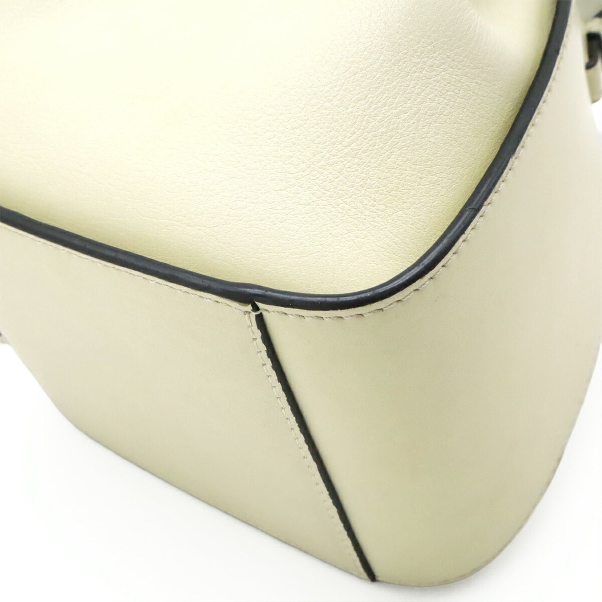 Loewe LOEWE Hammock Drawstring Handbag, Mini Handbag/Shoulder Bag, Leather, Ivory White, A538V07X15 Size ONE SIZE - 4 Thumbnail