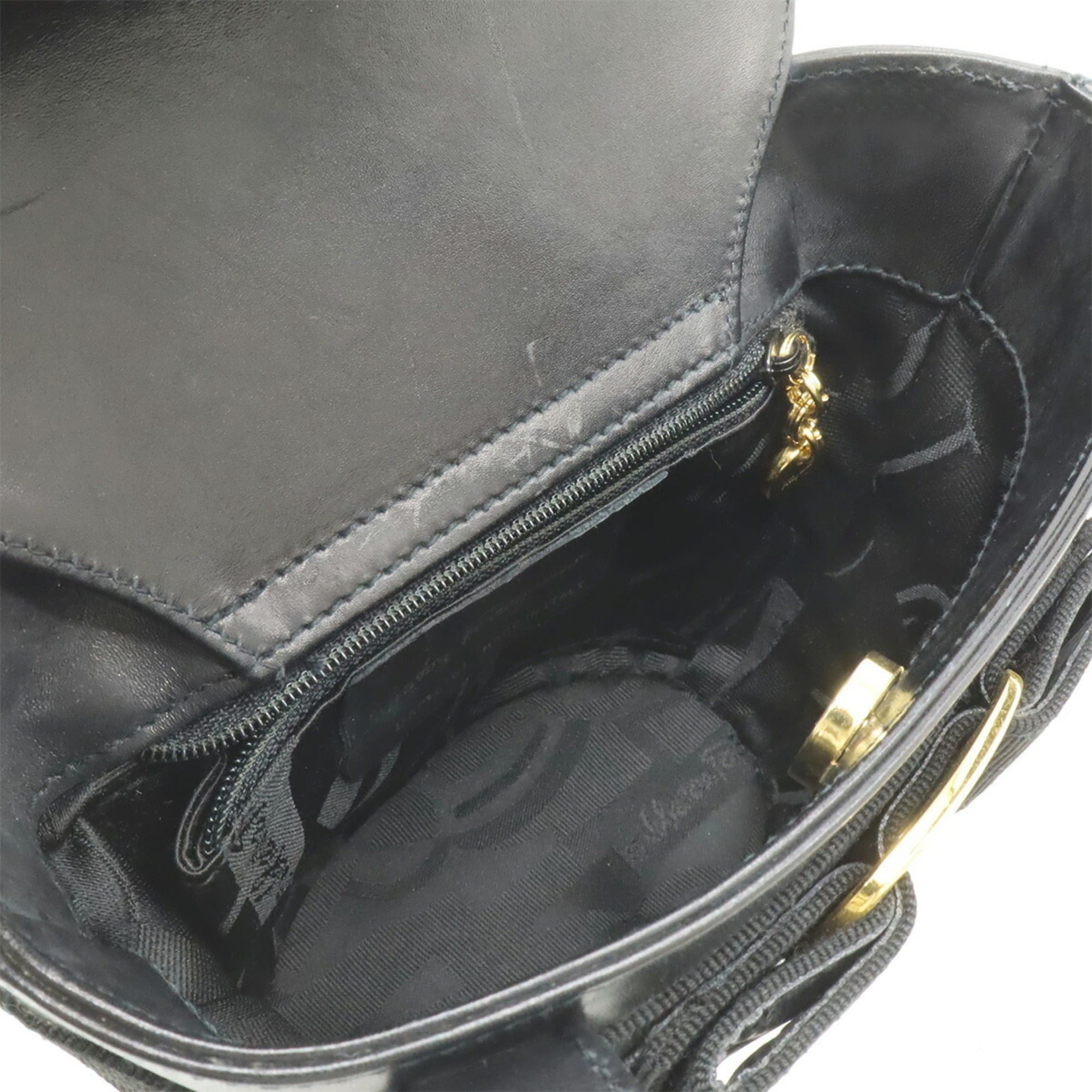 Salvatore Ferragamo Salvatore Ferragamo Vara Ribbon Bucket Bag Handbag Leather Black BA21 16161 Size ONE SIZE - 7 Thumbnail