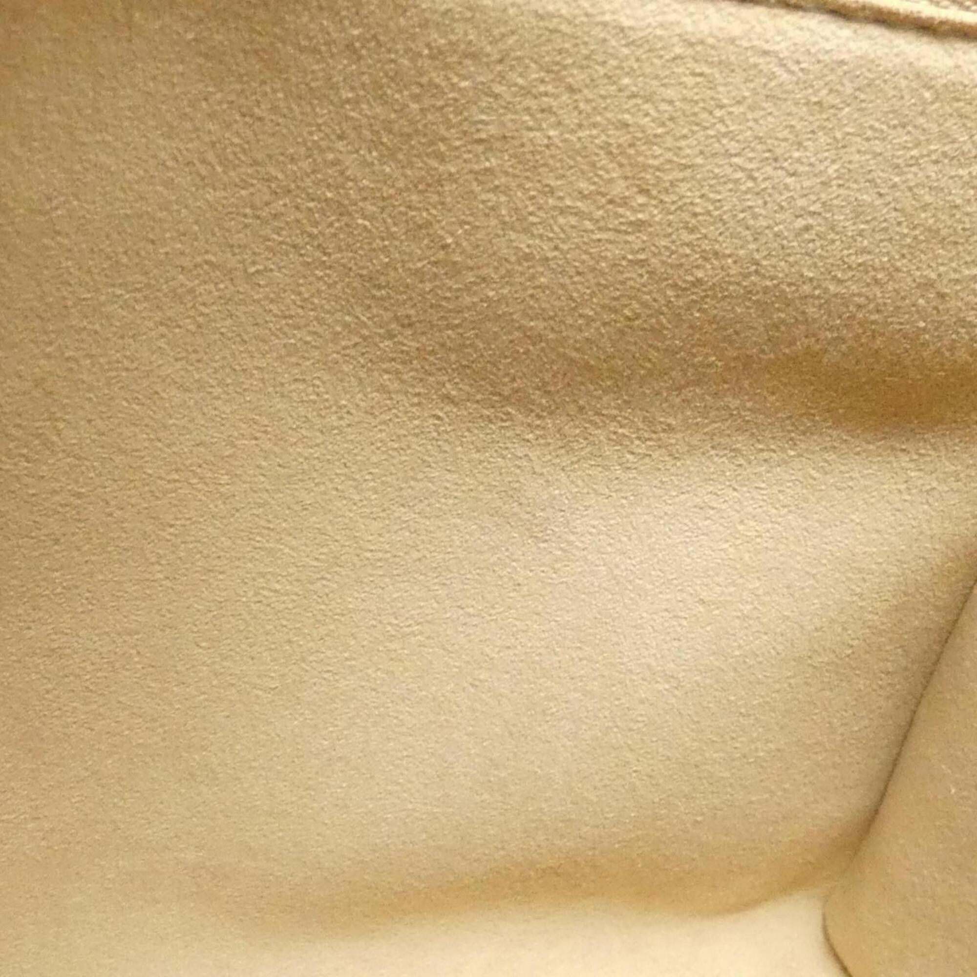 Louis Vuitton Louis Vuitton On My Side MM M55302 Handbag Size ONE SIZE - 8 Thumbnail
