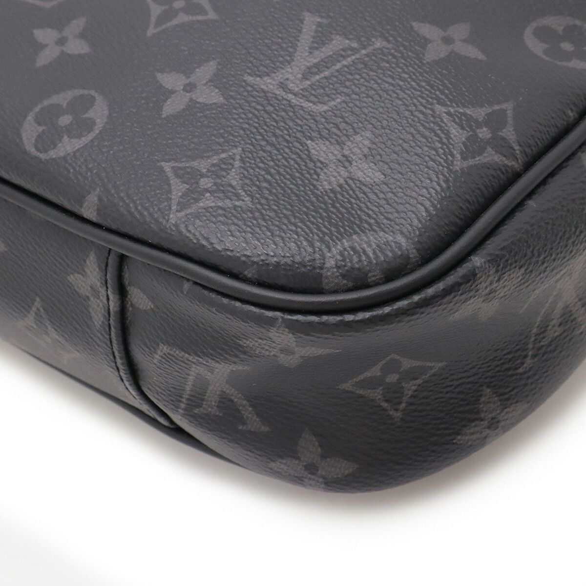 Louis Vuitton Louis Vuitton Louis Vuitton Monogram Eclipse Waist Bag Textile Belt Bag M42906 DUTY FREE for USA Size ONE SIZE - 3 Thumbnail