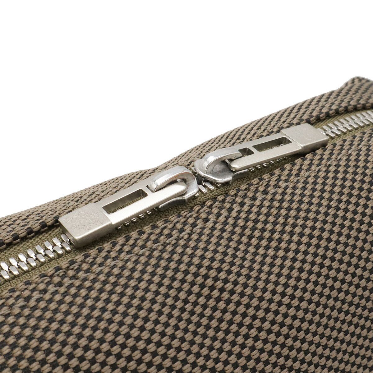 Louis Vuitton Louis Vuitton Louis Vuitton Damier Geant shoulder bag Textile Crossbody Bag M93040 DUTY FREE for USA Size ONE SIZE - 5 Thumbnail