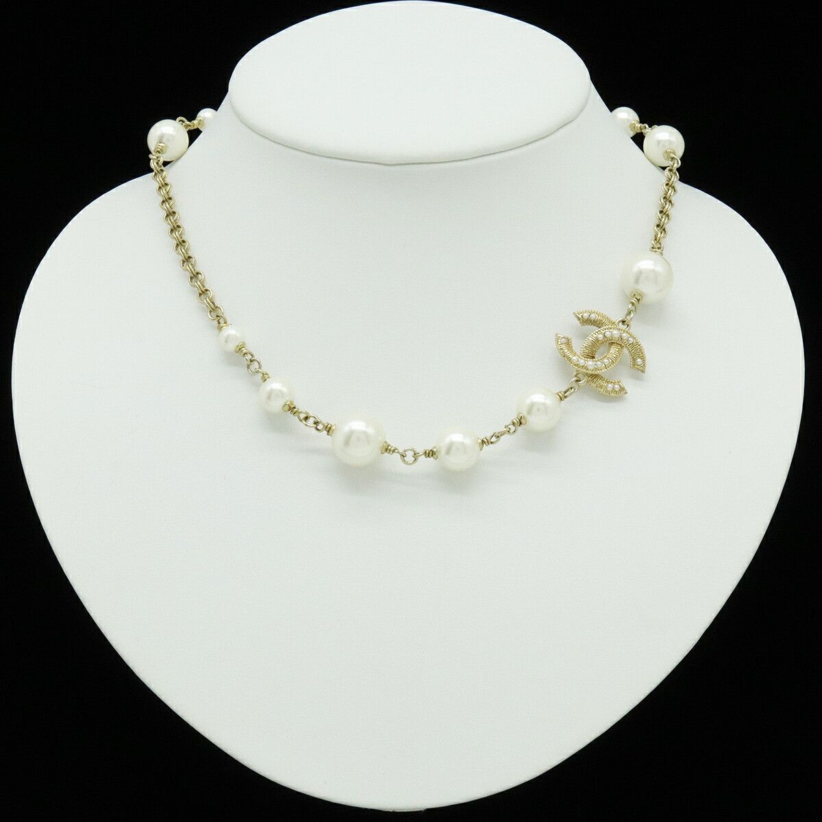 Chanel Chanel Chanel Coco Mark Necklace Pendant Plastic / Synthetic Necklace DUTY FREE for USA Size ONE SIZE - 6 Thumbnail