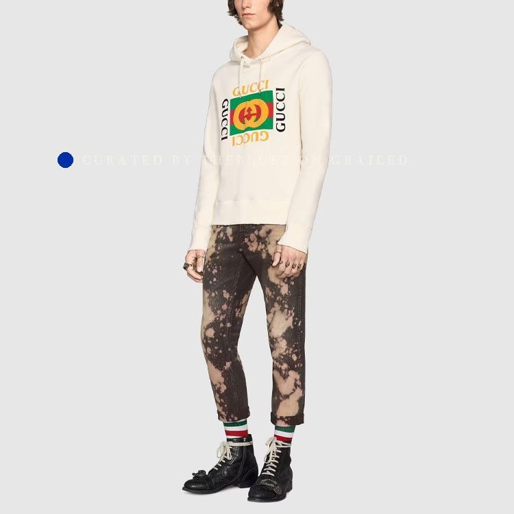 Gucci Logo Print Hoodie in White Size US XS / EU 42 / 0 - 9 Thumbnail