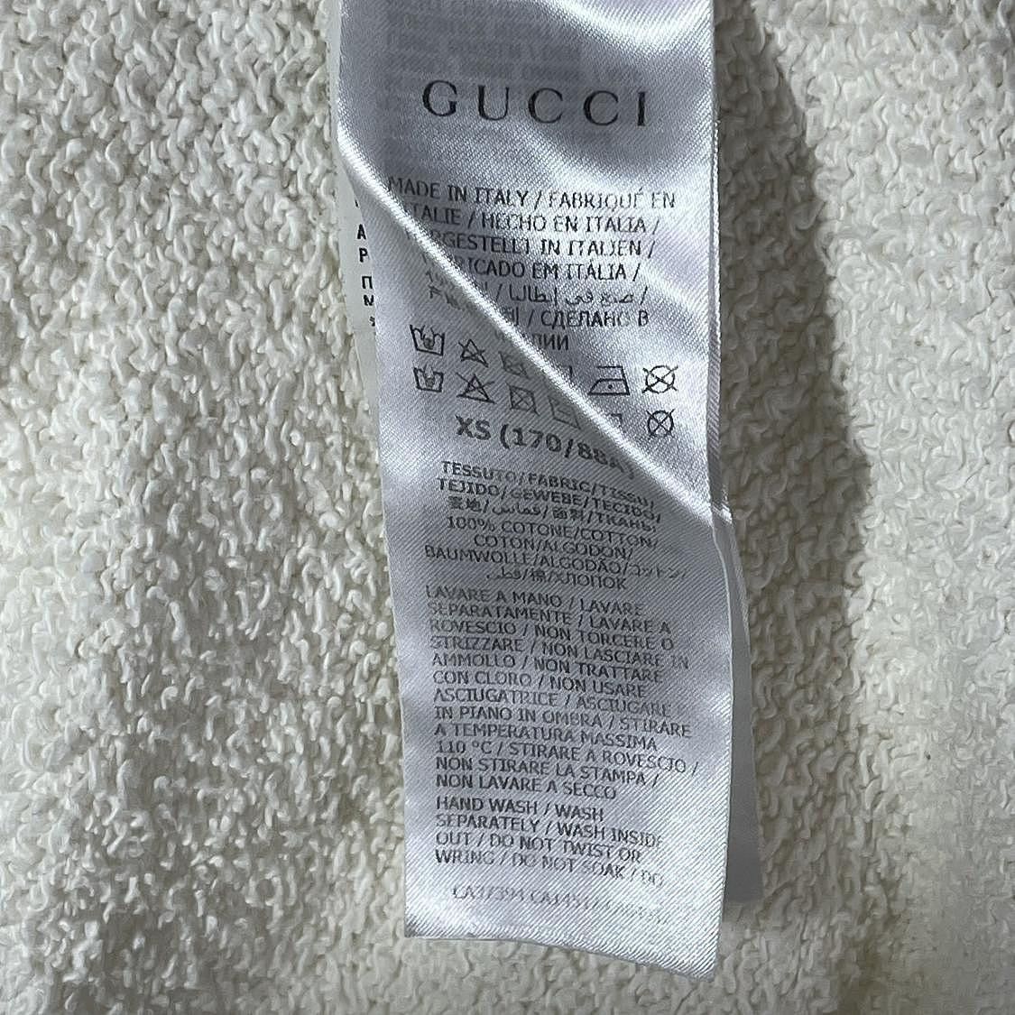 Gucci Logo Print Hoodie in White Size US XS / EU 42 / 0 - 4 Thumbnail