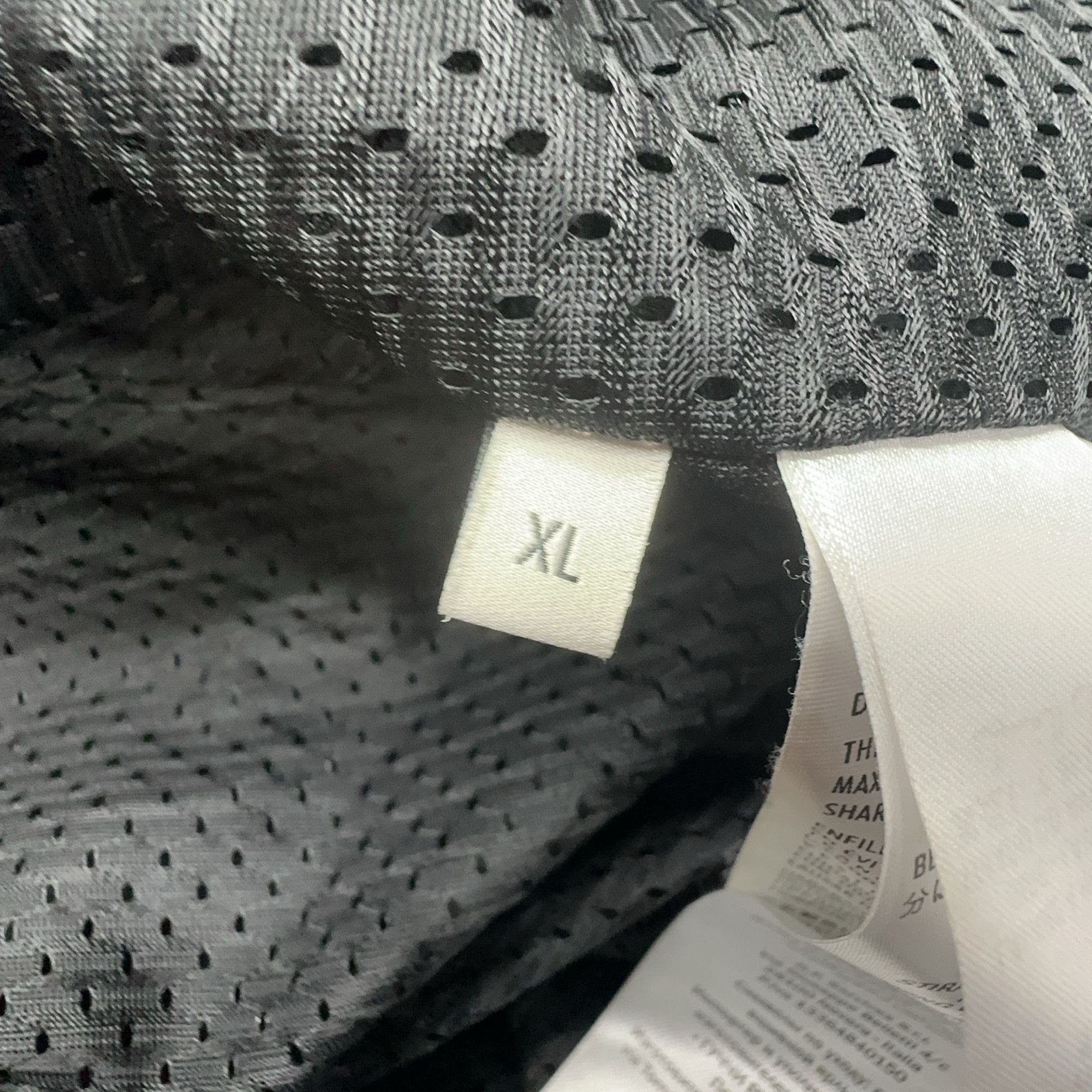 Gucci Luxurious Velour Zip Jacket in Black Size US XL / EU 56 / 4 - 5 Thumbnail