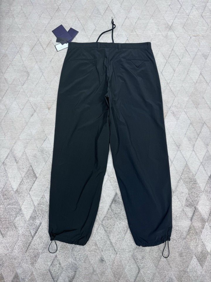 Prada Nylon Drawstring Trousers in Black Size US 36 / EU 52 - 2 Thumbnail