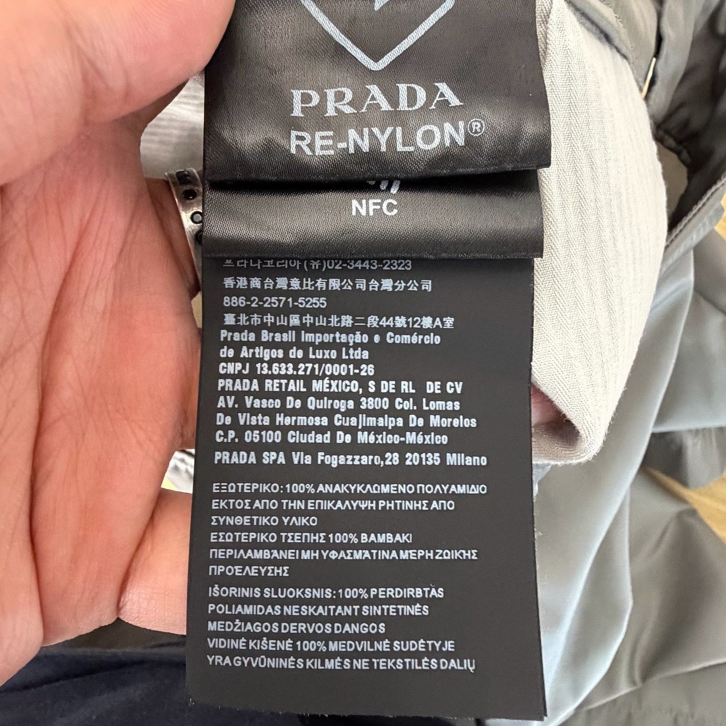 Prada Lightweight Gray Re-Nylon Shorts Size US 30 / EU 46 - 4 Thumbnail