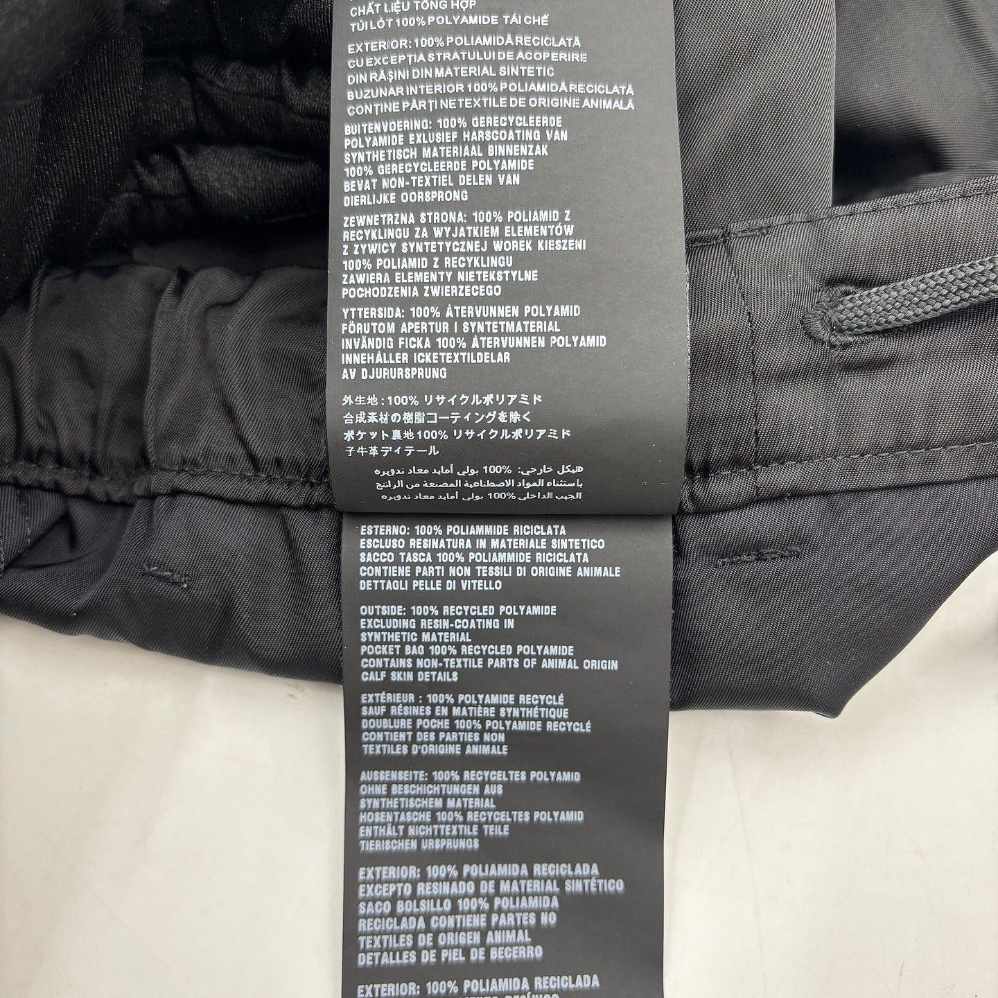 Prada Cargo Shorts in Black Size US 38 / EU 54 - 13 Thumbnail