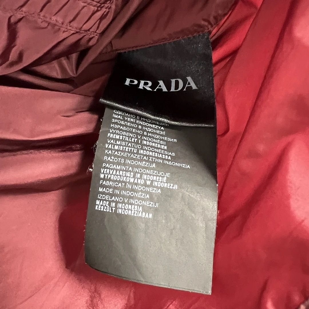 Prada Red Zip Up Lightweight Jacket Size M Size US M / EU 48-50 / 2 - 4 Thumbnail