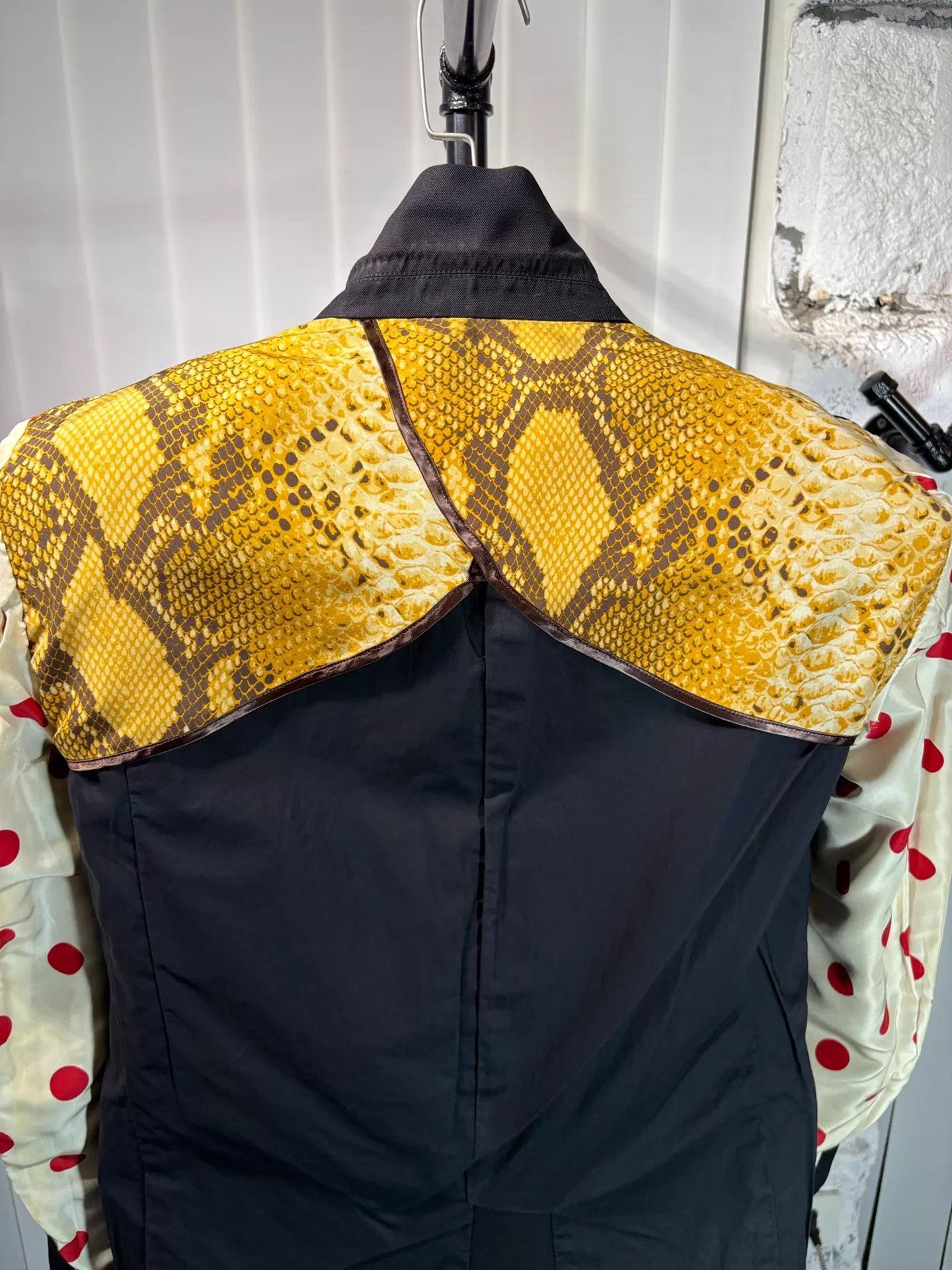 Number (N)ine Distressed Black Blazer with Shoulder Pads Size US M / EU 48-50 / 2 - 6 Thumbnail