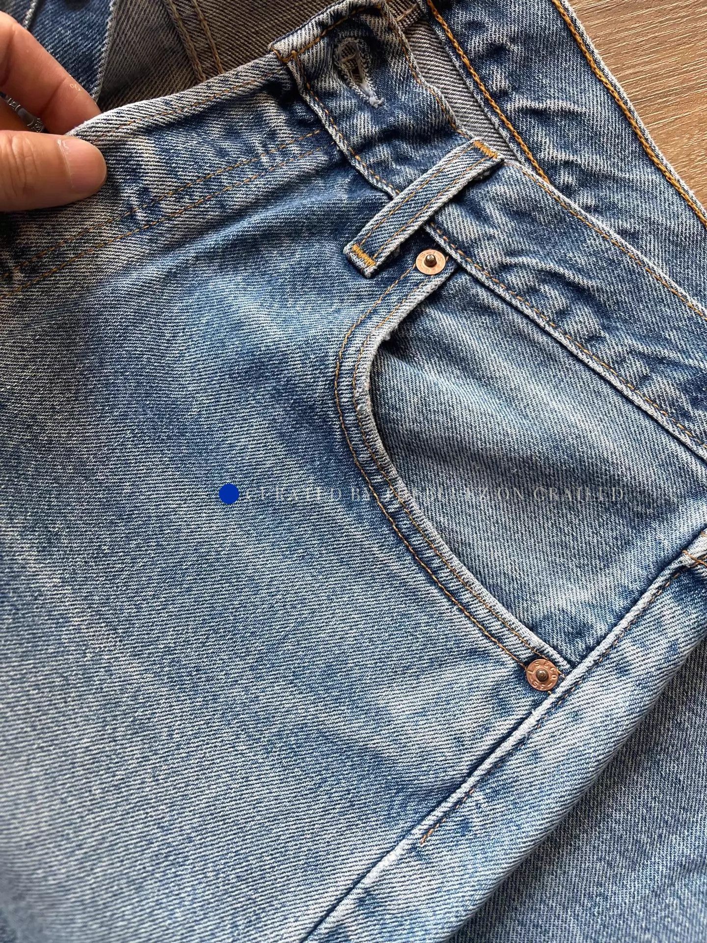Levi's Vintage 501 Cropped Jeans in Blue Size US 34 / EU 50 - 8 Thumbnail