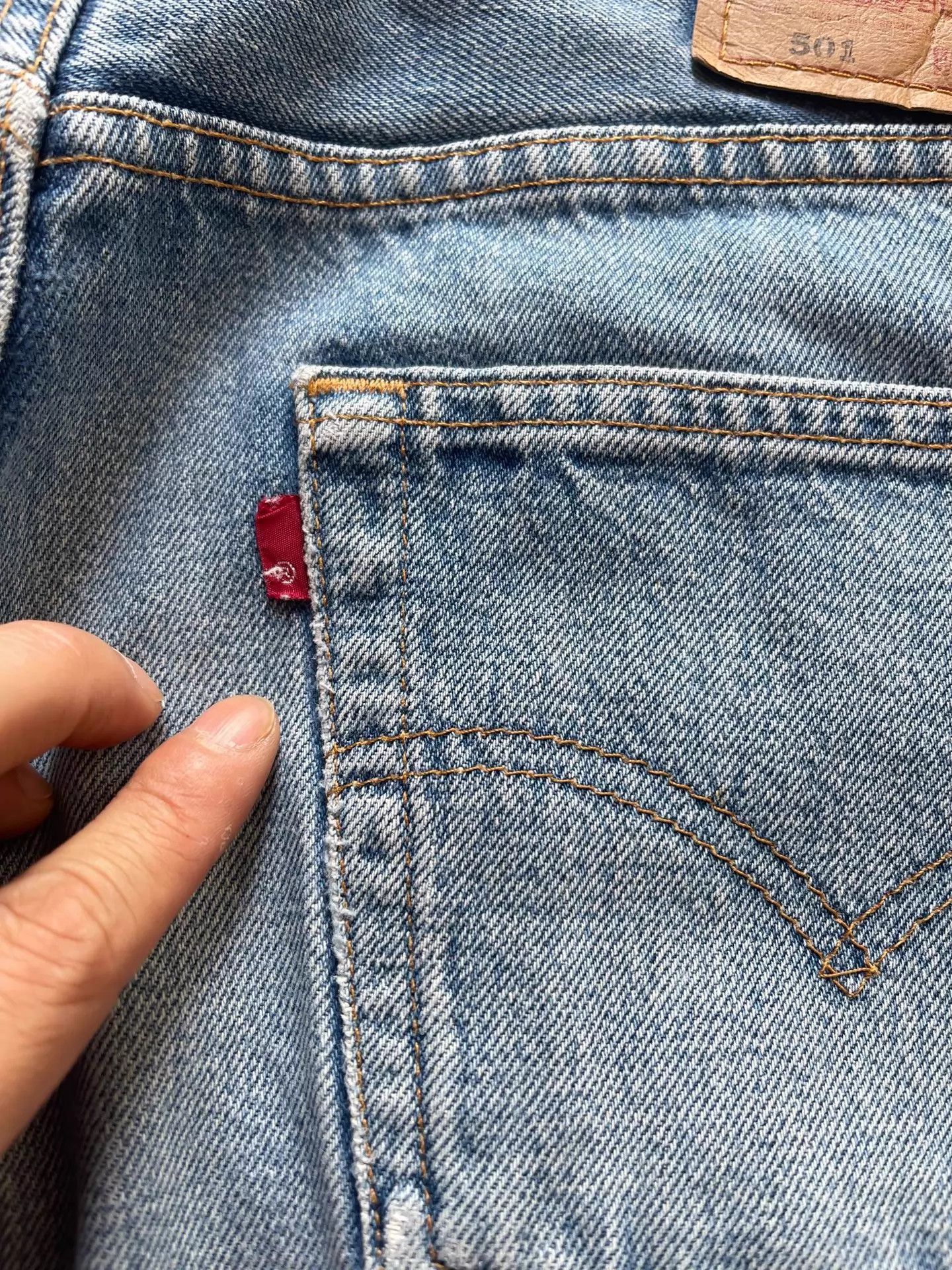 Levi's Vintage 501 Cropped Jeans in Blue Size US 34 / EU 50 - 6 Thumbnail