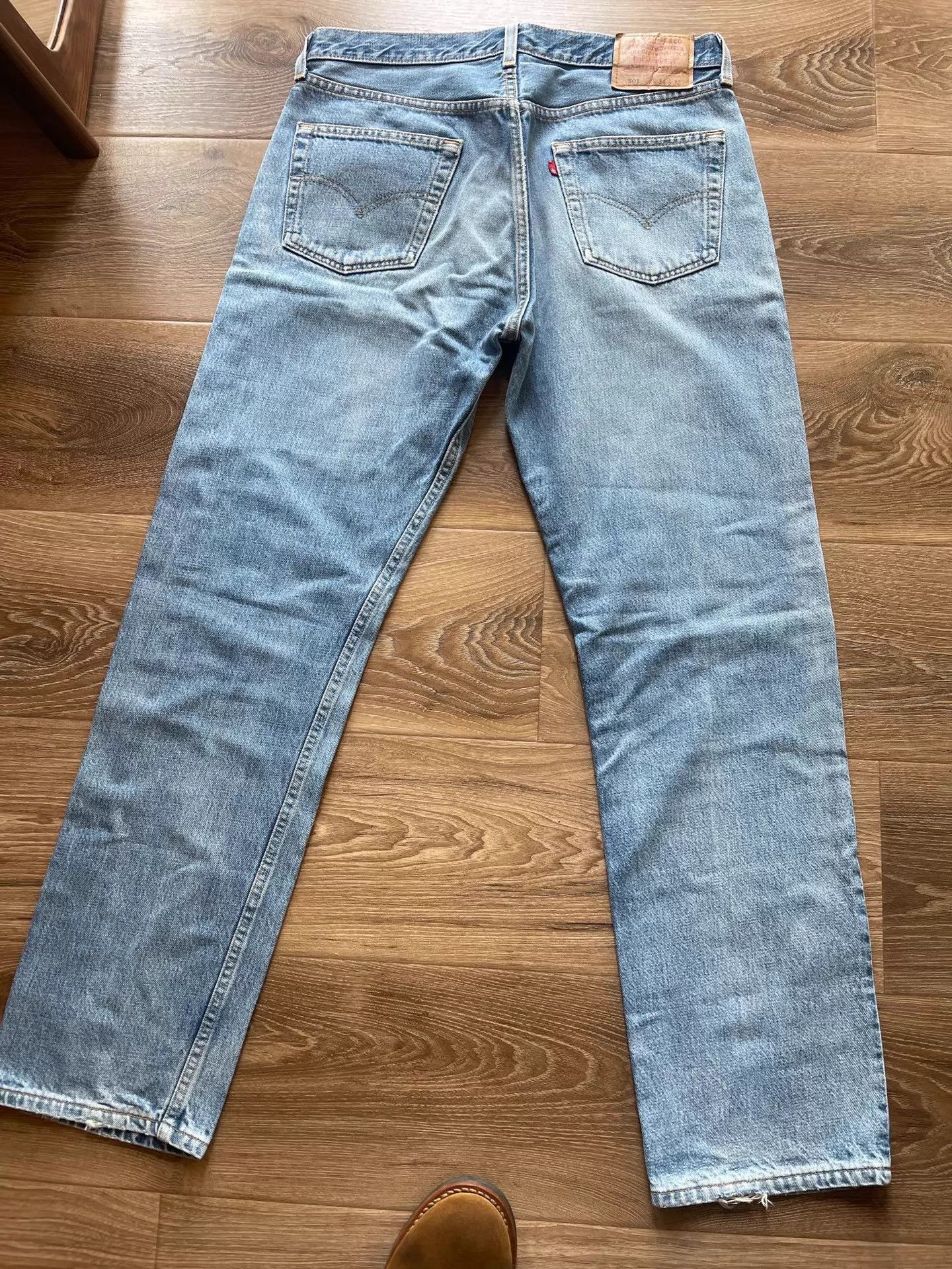 Levi's Vintage 501 Cropped Jeans in Blue Size US 34 / EU 50 - 2 Thumbnail