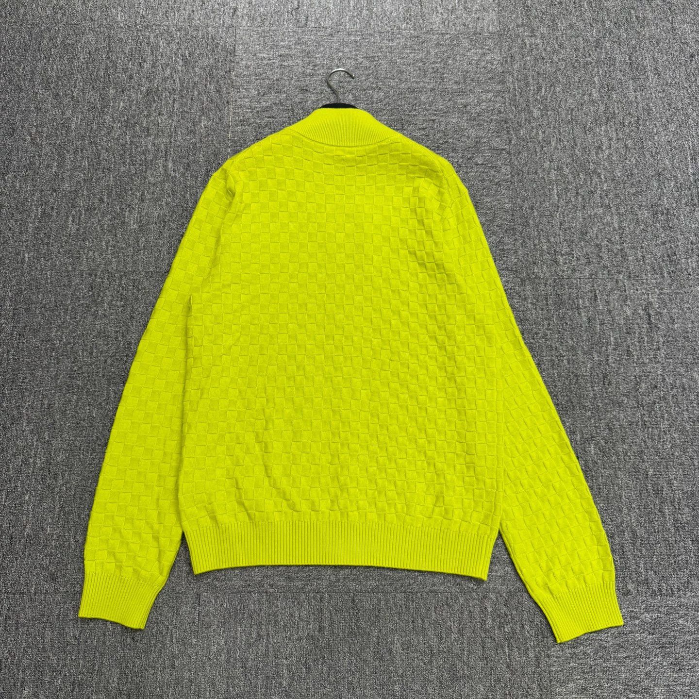 Louis Vuitton Cozy Green Knit Sweater in Size L Size US L / EU 52-54 / 3 - 5 Thumbnail