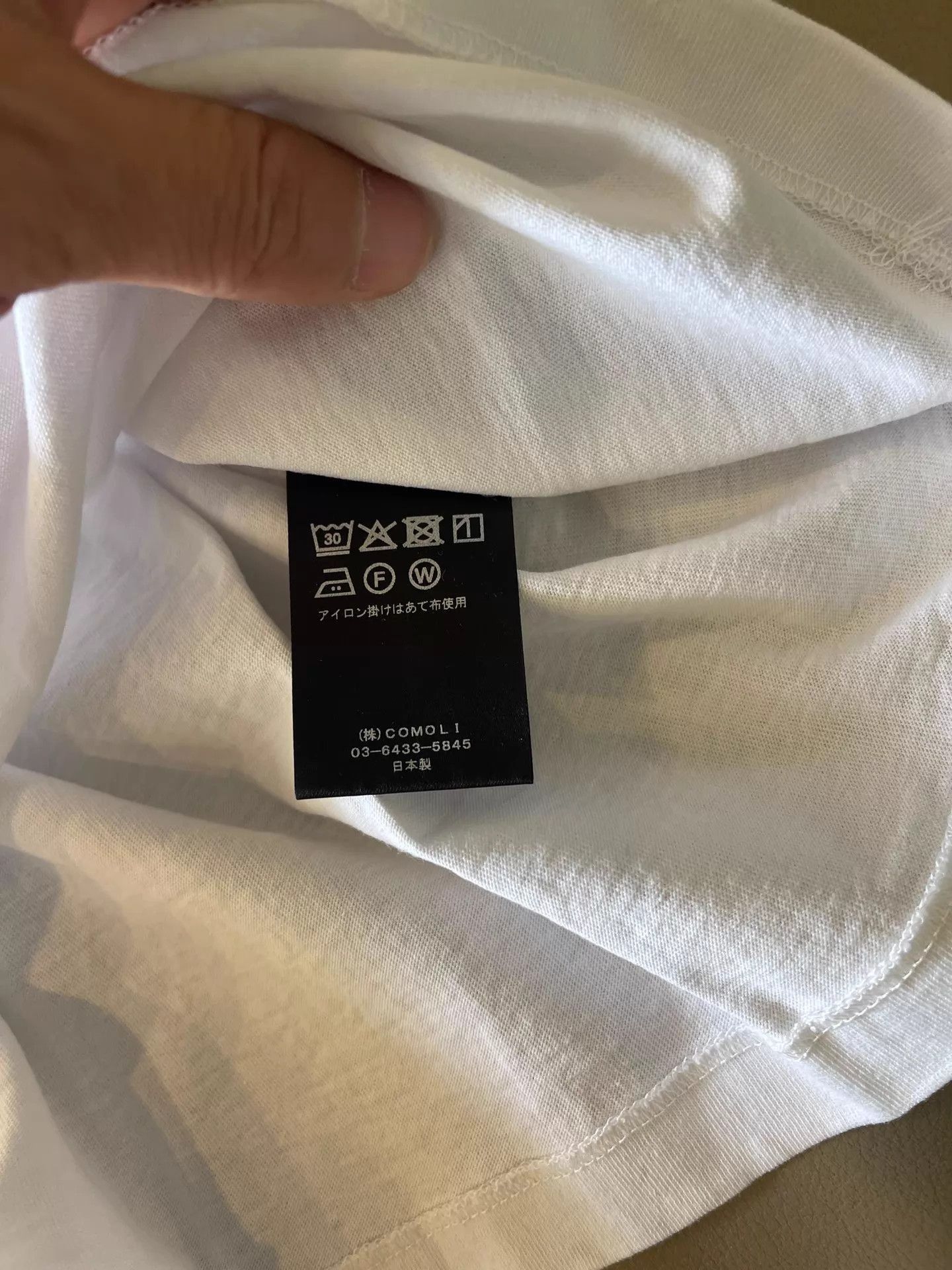 Comoli Lightweight Cotton Long Sleeve T-Shirt in White Size US M / EU 48-50 / 2 - 4 Thumbnail