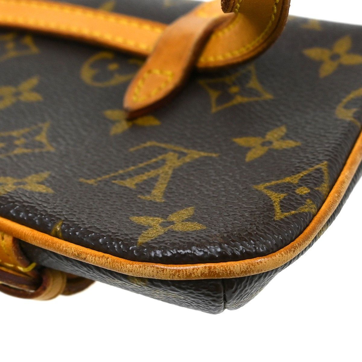 Louis Vuitton Louis Vuitton Marelle Waist Bag Monogram Canvas Size ONE SIZE - 7 Thumbnail